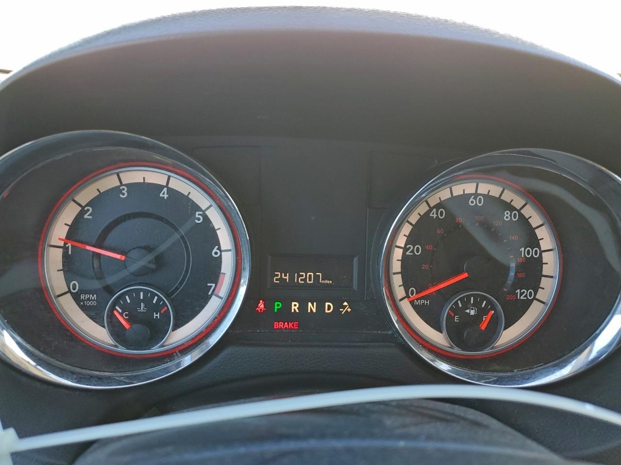 2015 Ram Tradesman Белый vin: 2C4JRGAG4FR530713