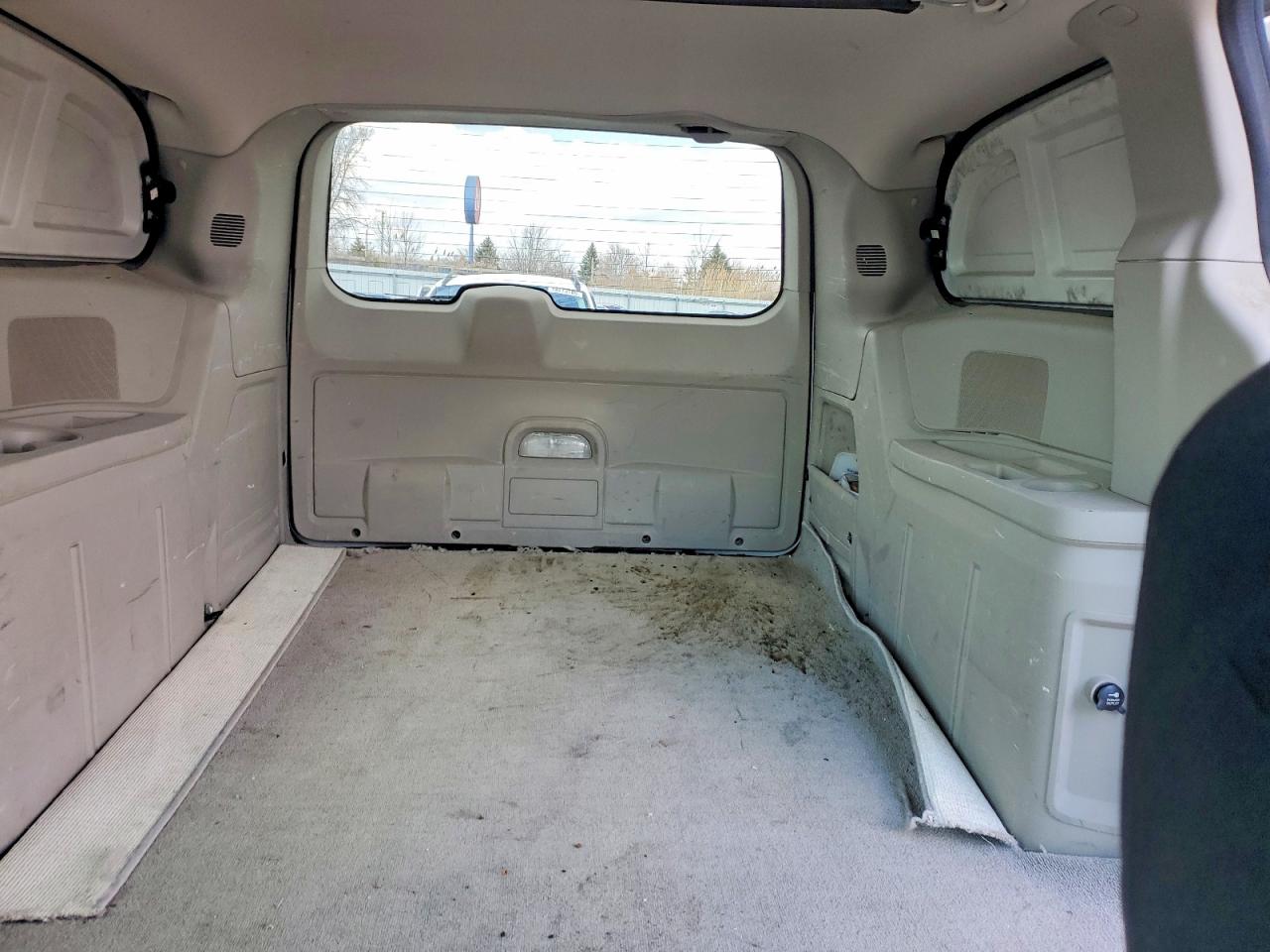 2014 Ram Tradesman White vin: 2C4JRGAG5ER299075