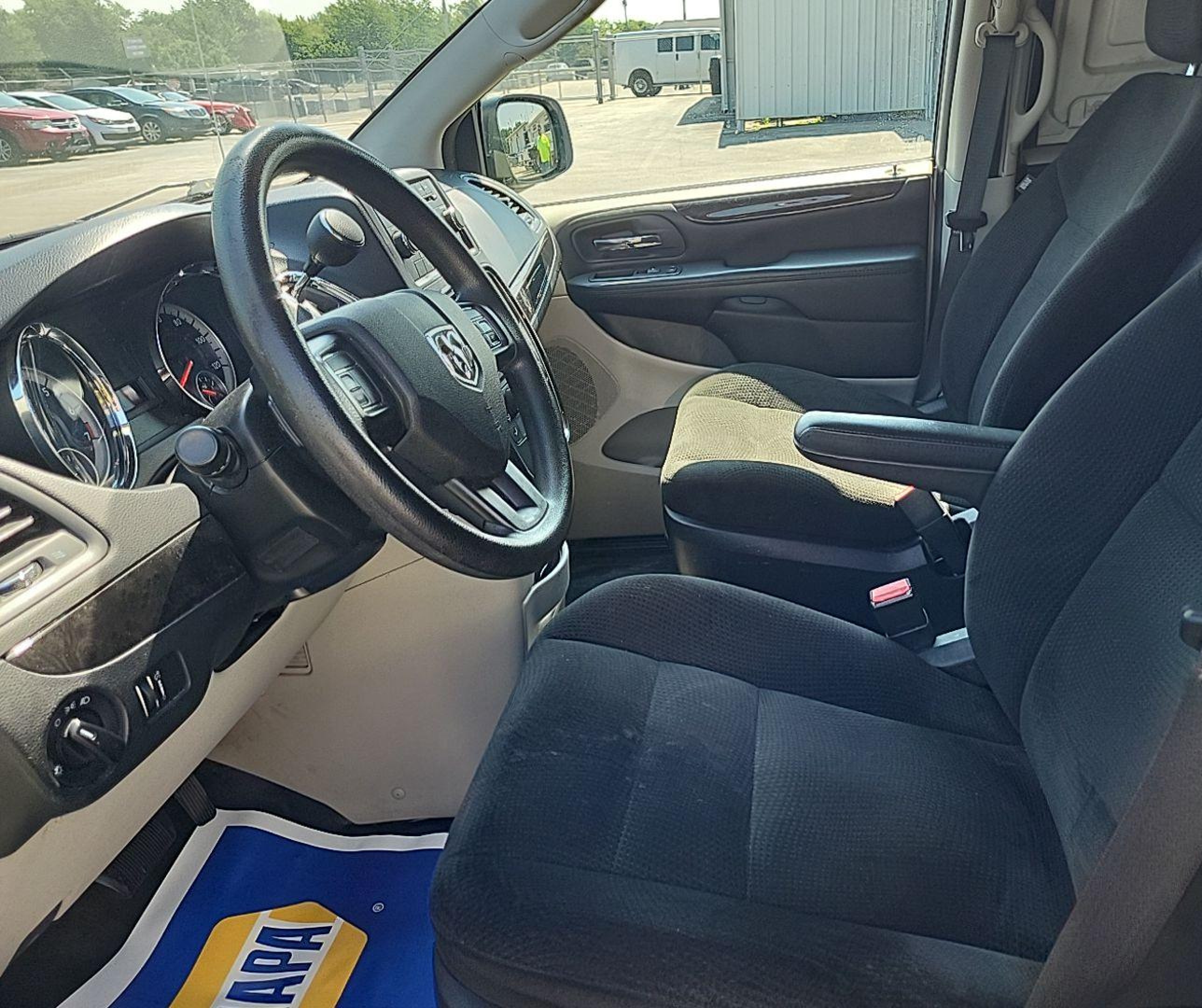 2015 Ram Tradesman   vin: 2C4JRGAG5FR681821