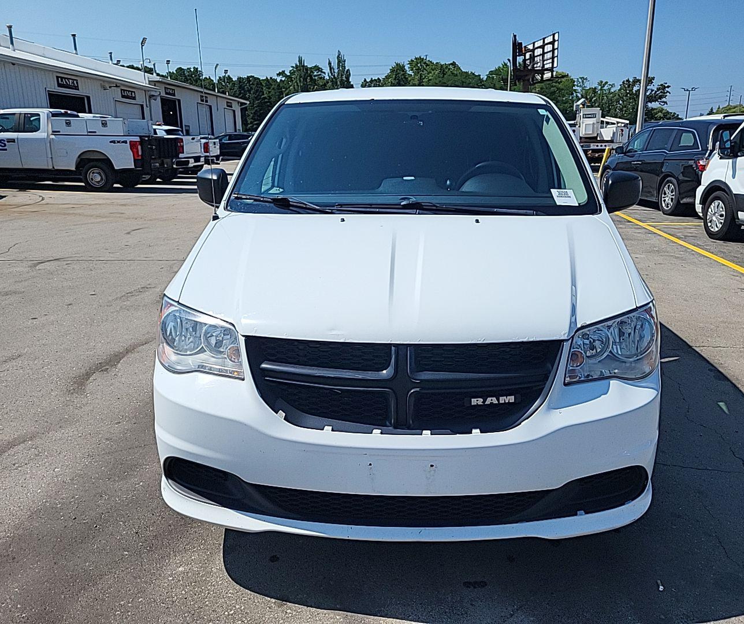 2015 Ram Tradesman   vin: 2C4JRGAG5FR681821