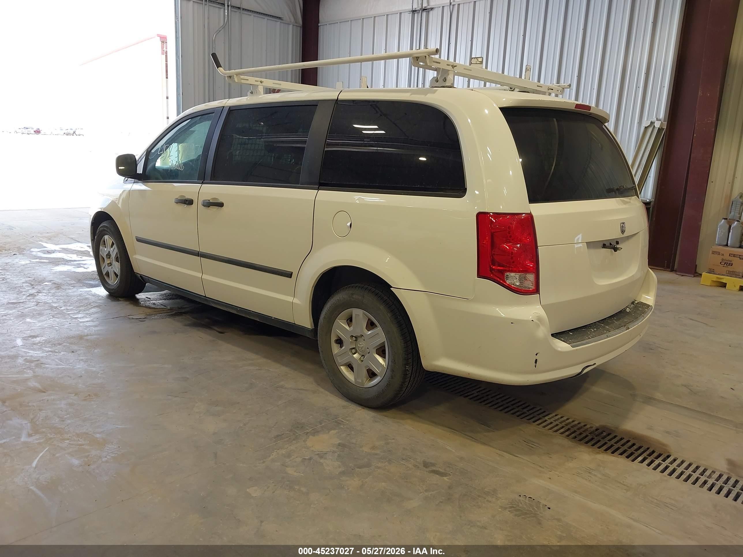 2013 Ram Cargo Tradesman White vin: 2C4JRGAG6DR587265