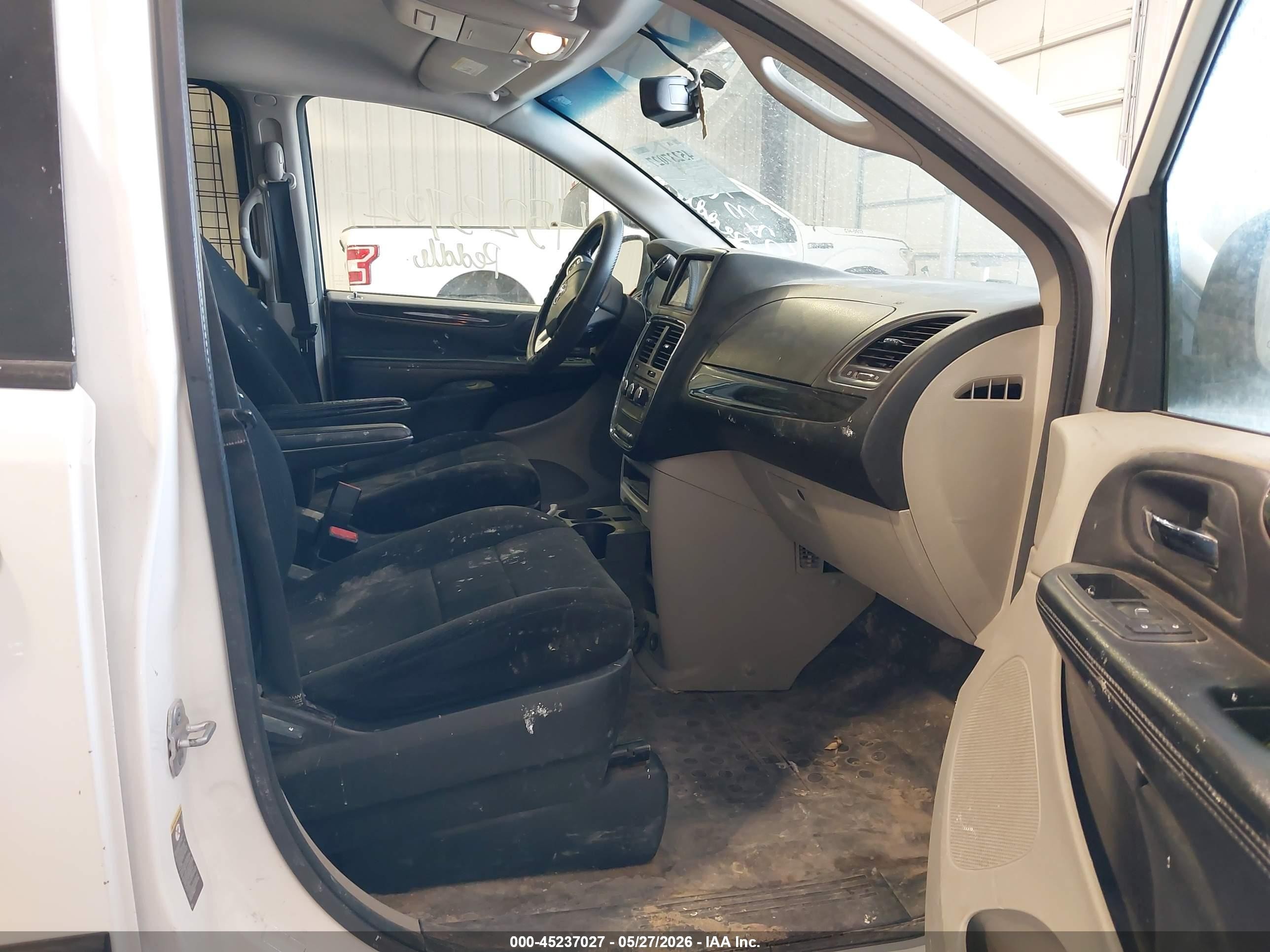 2013 Ram Cargo Tradesman White vin: 2C4JRGAG6DR587265
