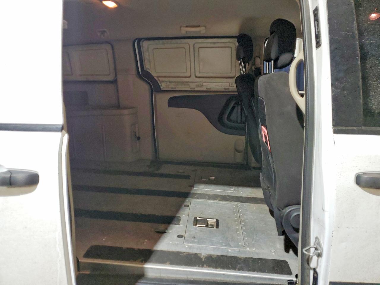2014 Ram Tradesman Белый vin: 2C4JRGAG6ER148312