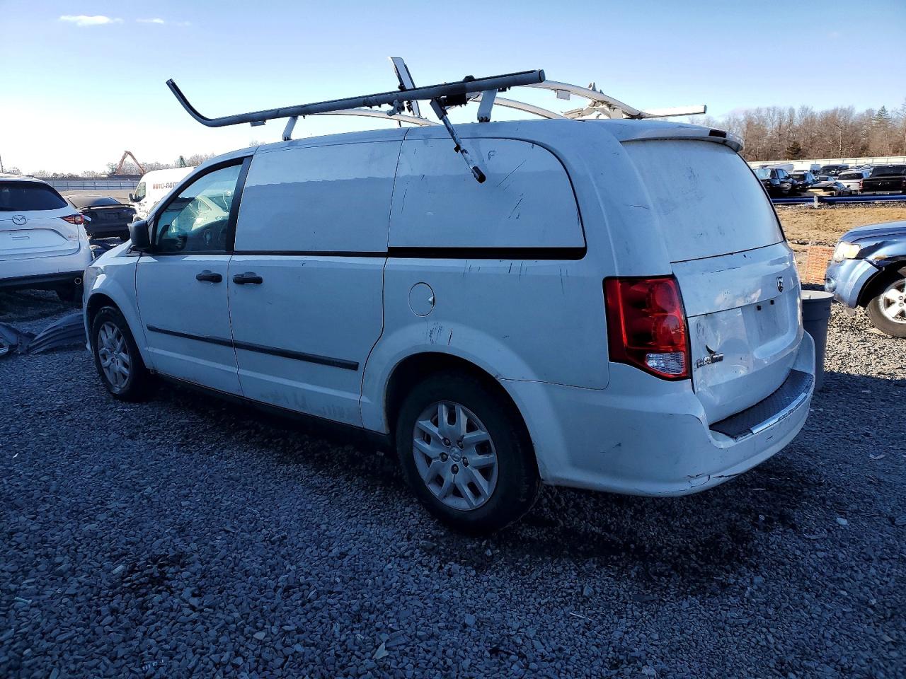 2015 Ram Tradesman White vin: 2C4JRGAG6FR681083