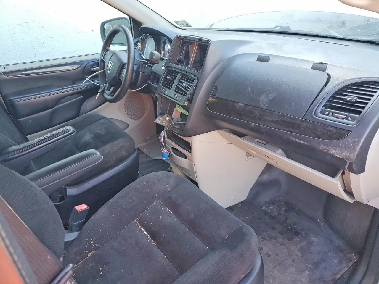 2015 Ram Tradesman White vin: 2C4JRGAG6FR681083