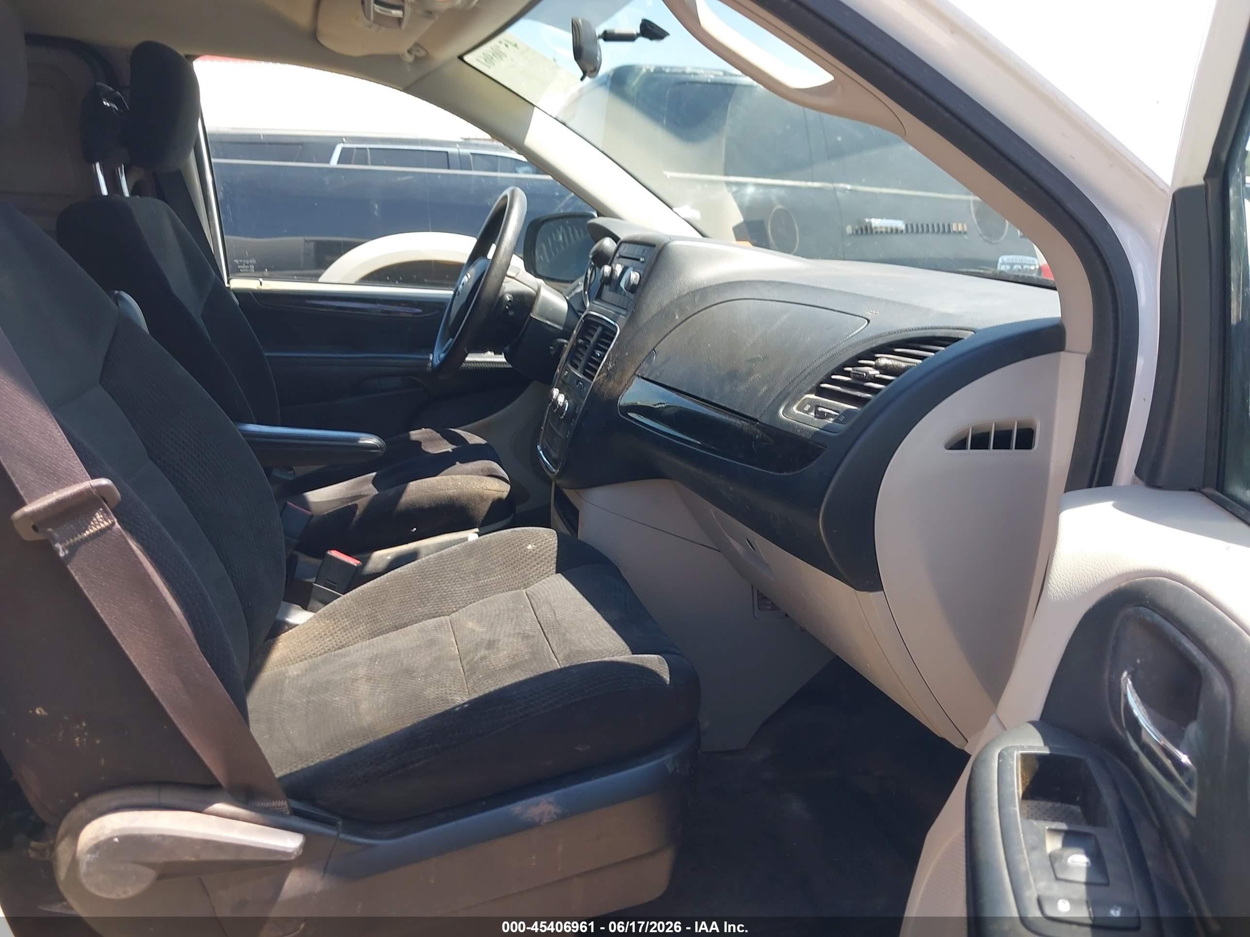 2014 Ram Cargo Tradesman White vin: 2C4JRGAG7ER384161
