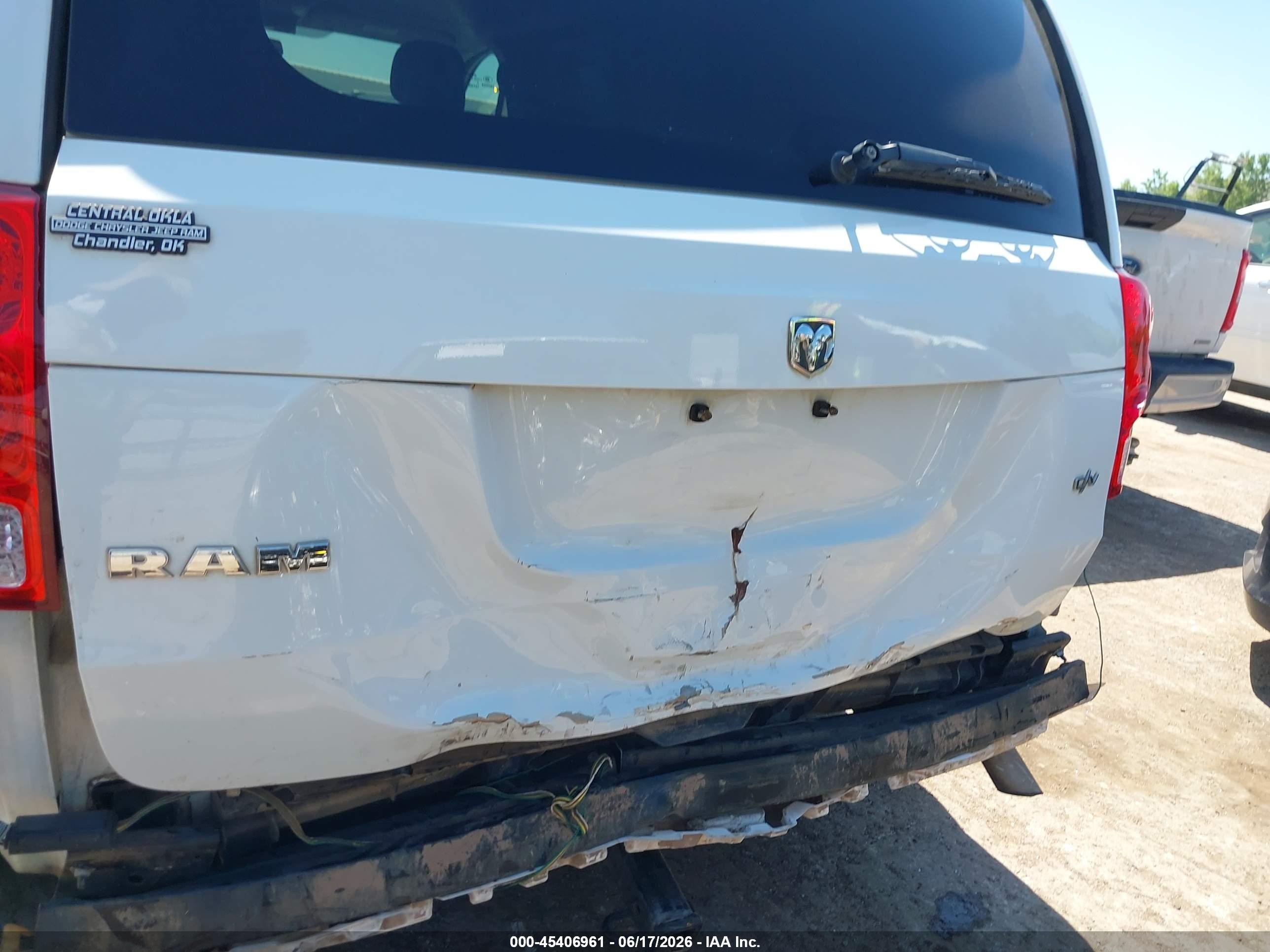 2014 Ram Cargo Tradesman White vin: 2C4JRGAG7ER384161