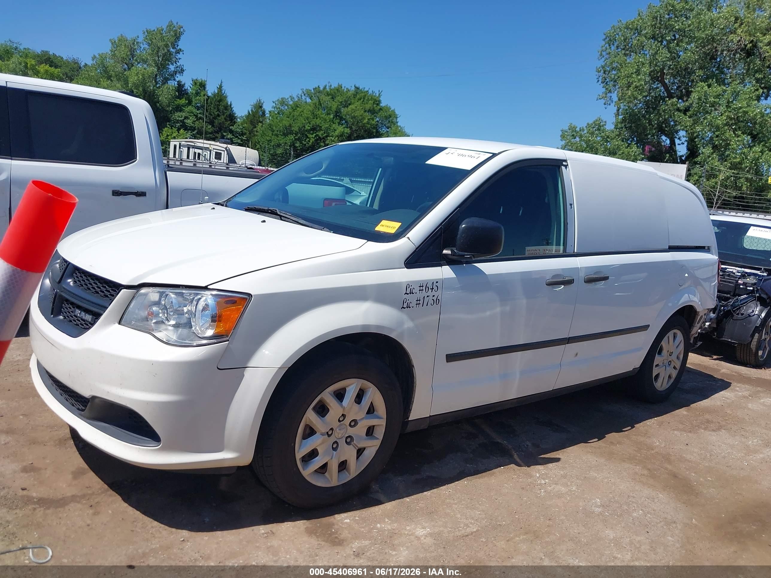 2014 Ram Cargo Tradesman White vin: 2C4JRGAG7ER384161