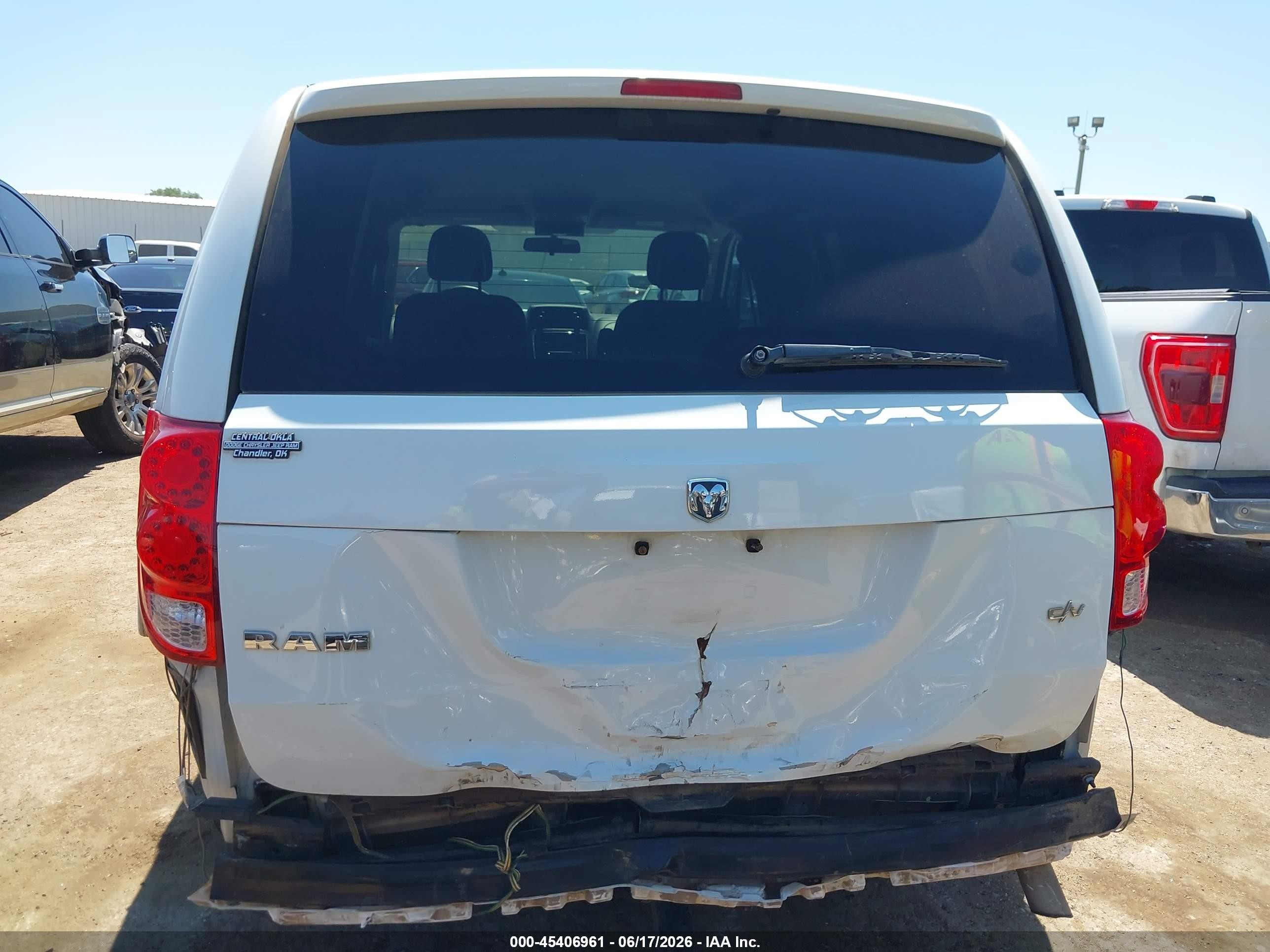 2014 Ram Cargo Tradesman White vin: 2C4JRGAG7ER384161