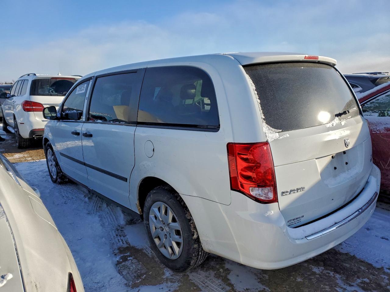 2015 Ram Tradesman White vin: 2C4JRGAG7FR680461