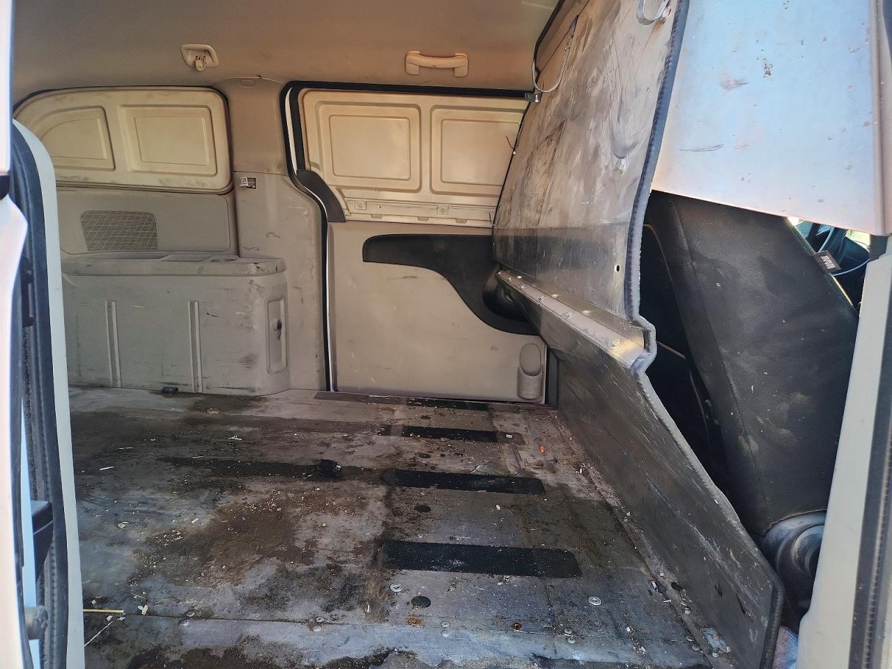 2015 Ram Tradesman Белый vin: 2C4JRGAG7FR681500