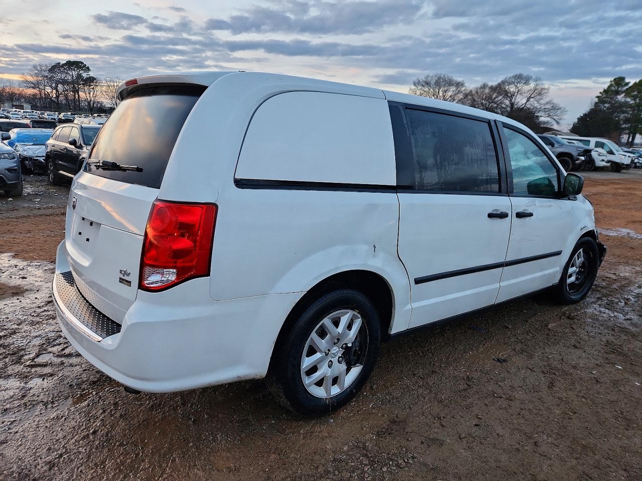 2015 Ram Tradesman White vin: 2C4JRGAG8FR680100