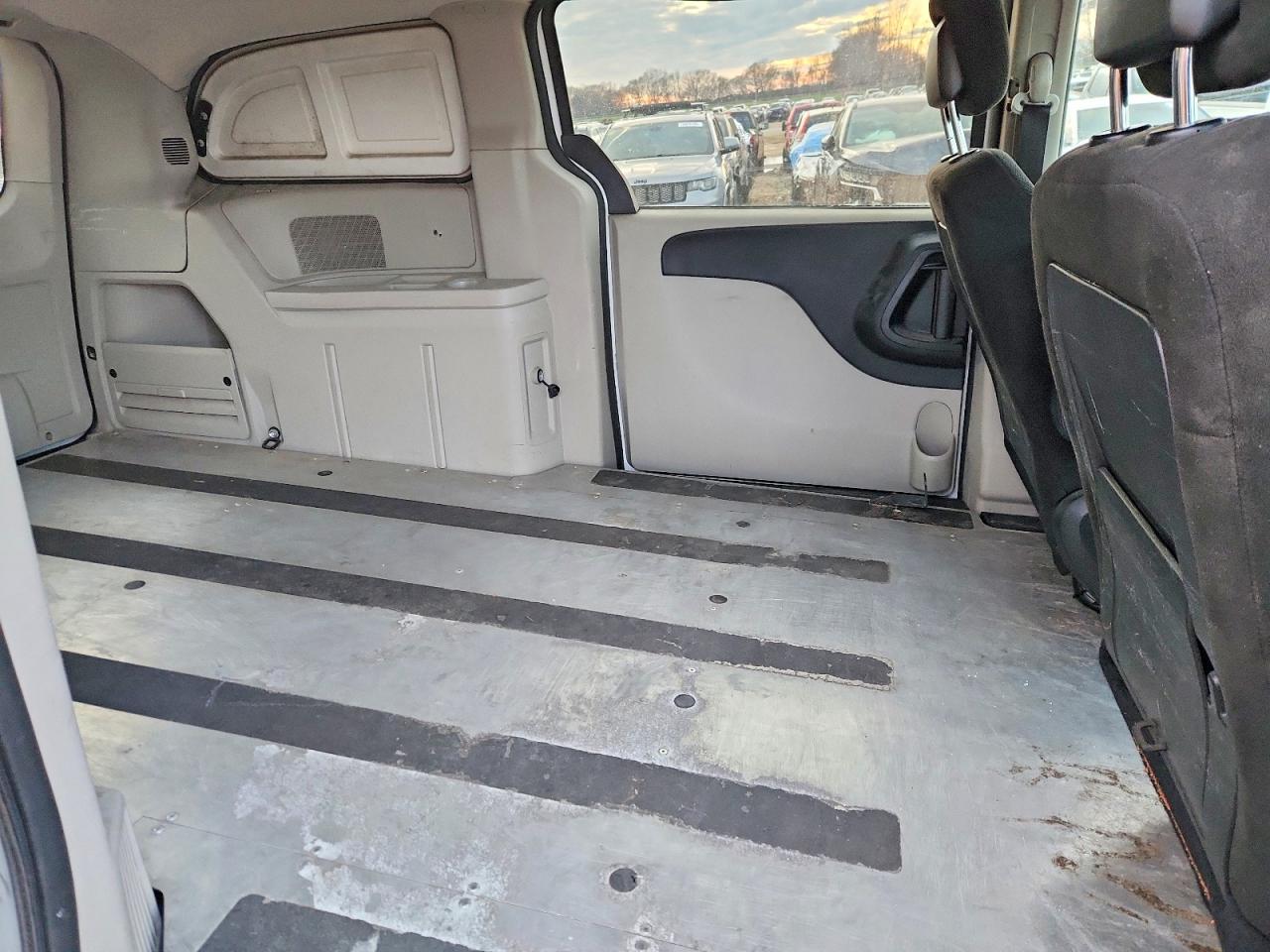 2015 Ram Tradesman White vin: 2C4JRGAG8FR680100