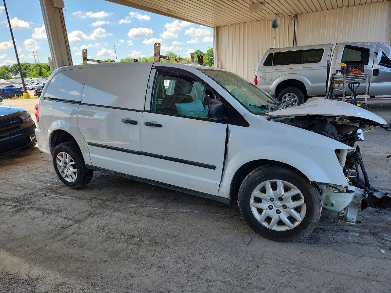 2015 Ram Tradesman White vin: 2C4JRGAG8FR681862