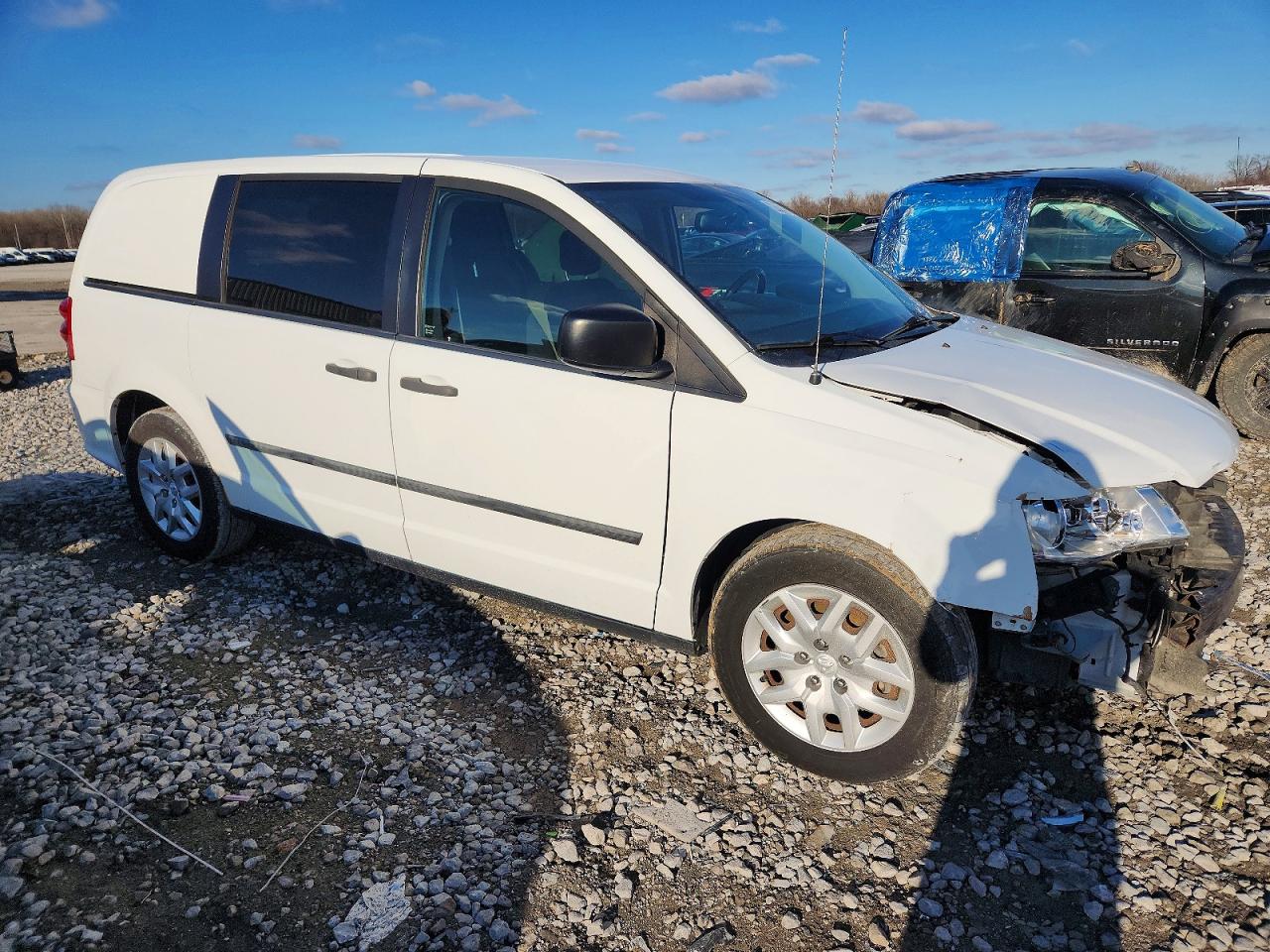 2015 Ram Tradesman Белый vin: 2C4JRGAG9FR532005