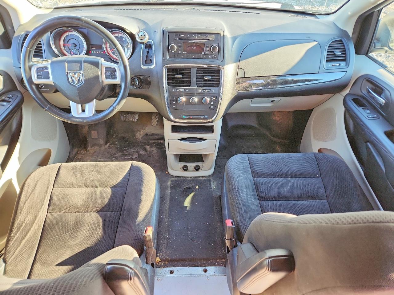 2015 Ram Tradesman Белый vin: 2C4JRGAG9FR532005