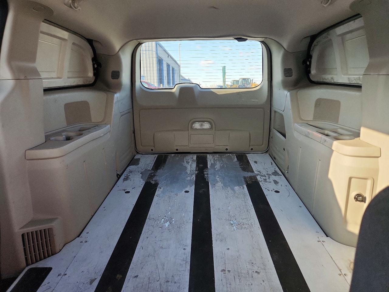 2015 Ram Tradesman Белый vin: 2C4JRGAG9FR532005