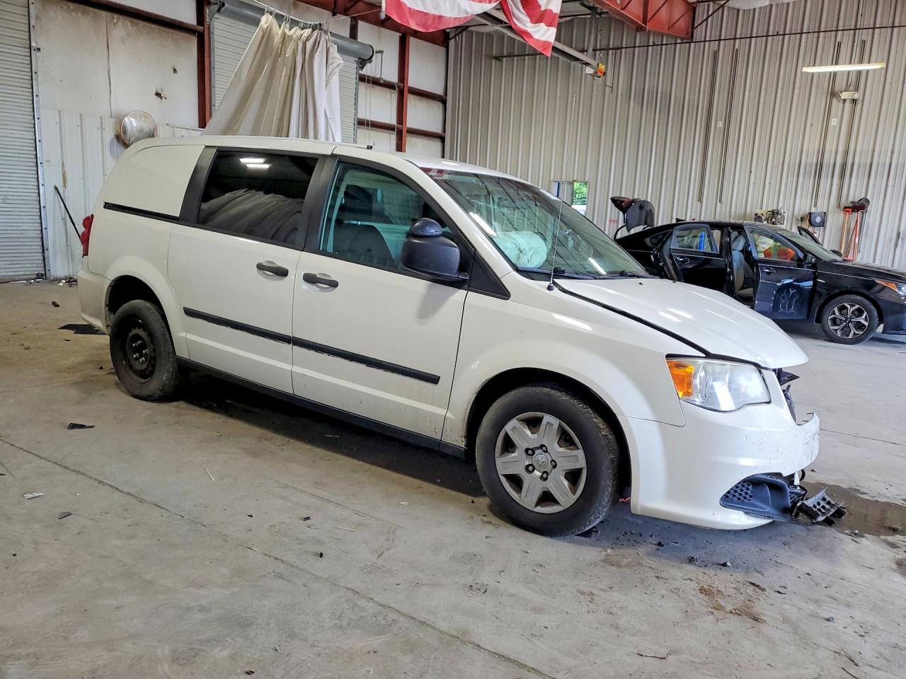 2013 Ram Tradesman Белый vin: 2C4JRGAGXDR653526