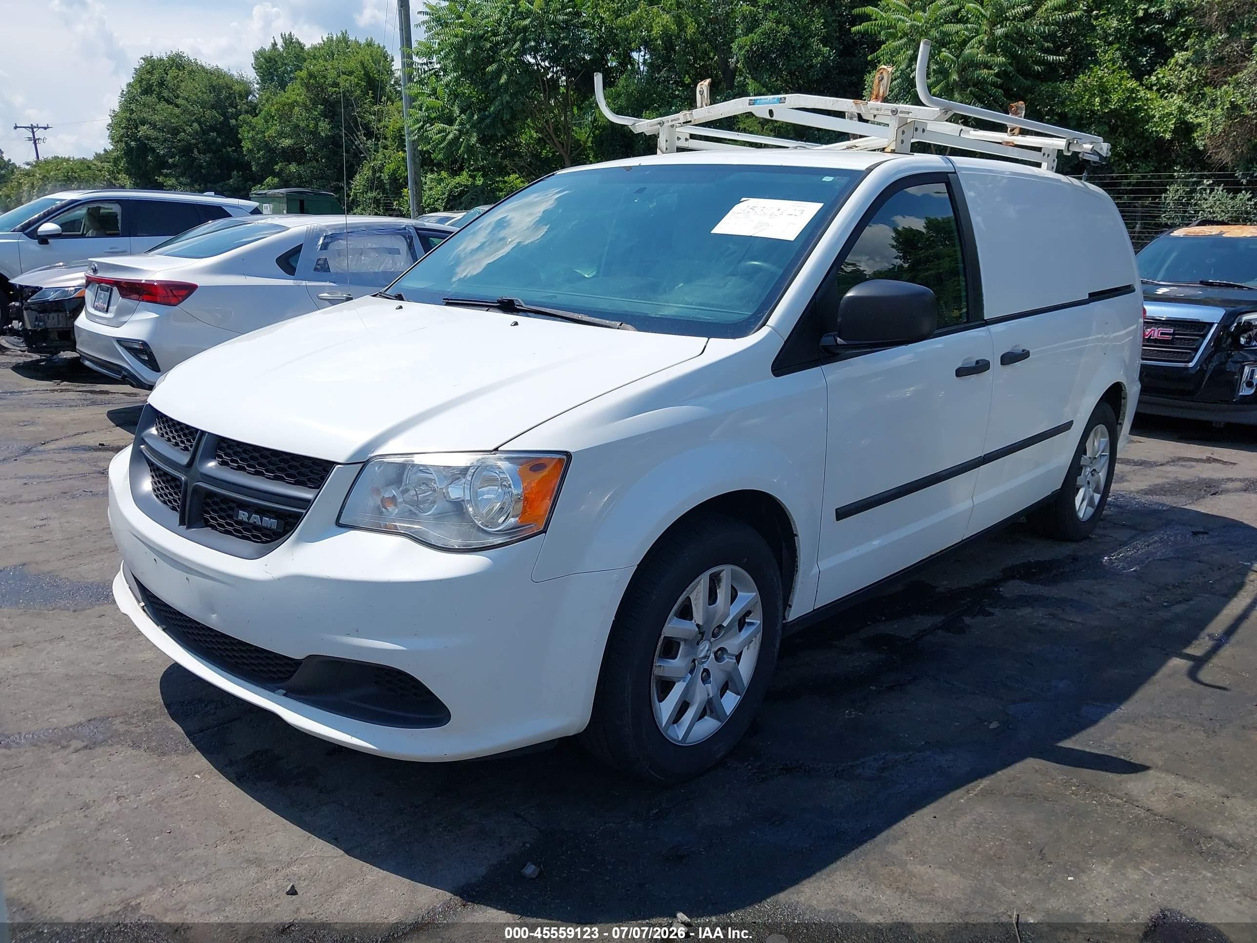 2015 Ram Cargo Tradesman White vin: 2C4JRGAGXFR537309