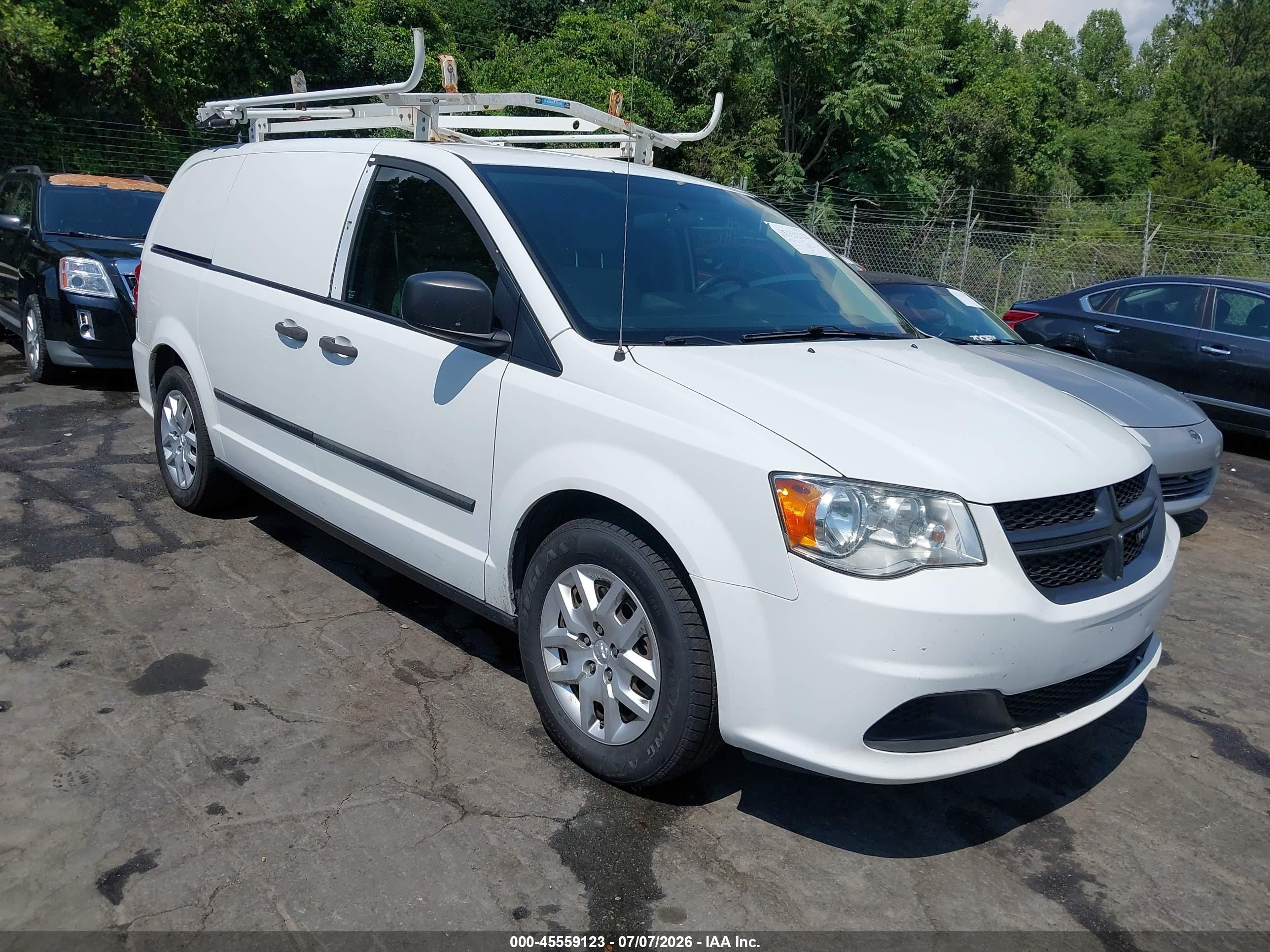 2015 Ram Cargo Tradesman White vin: 2C4JRGAGXFR537309