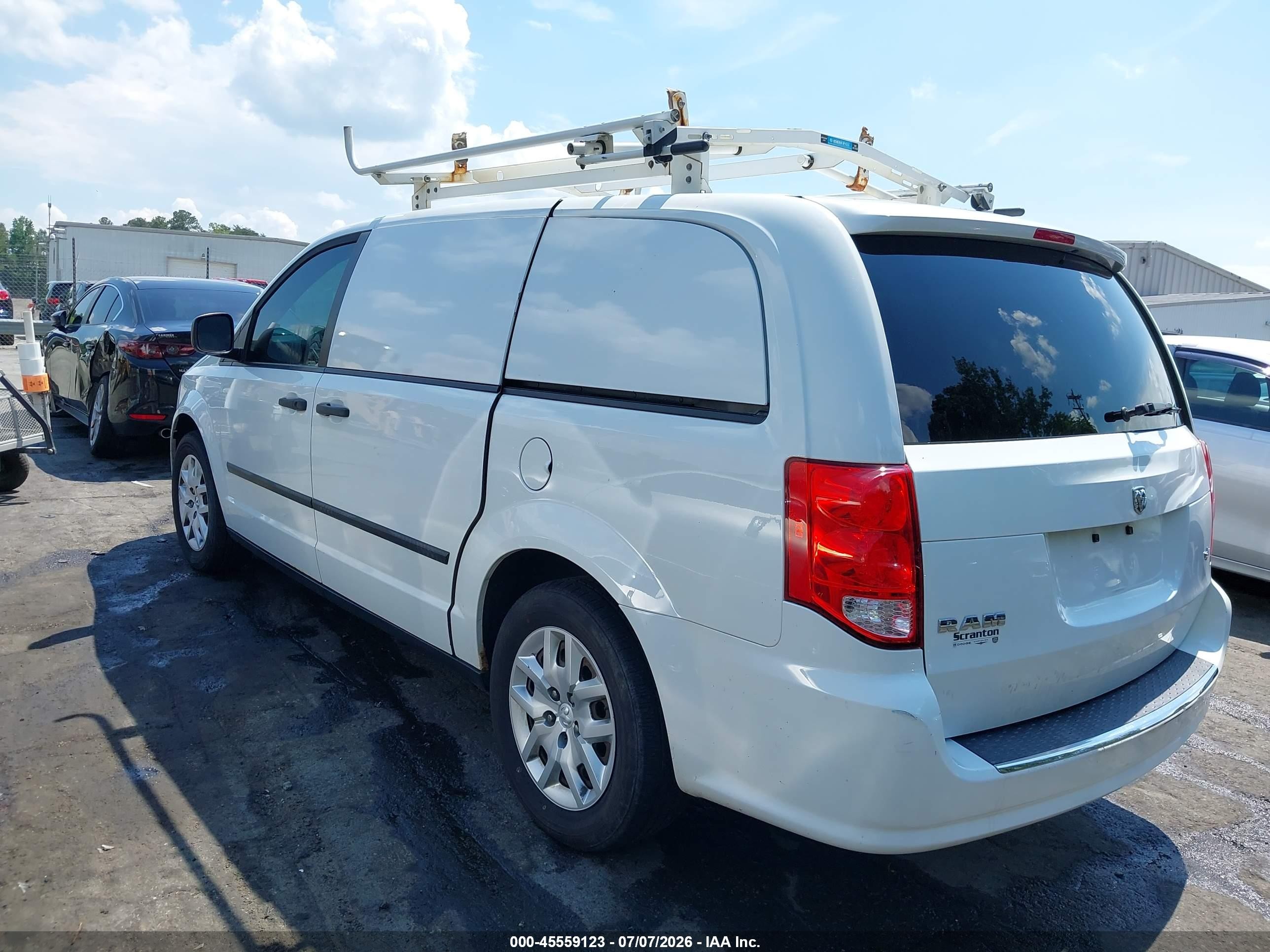 2015 Ram Cargo Tradesman White vin: 2C4JRGAGXFR537309