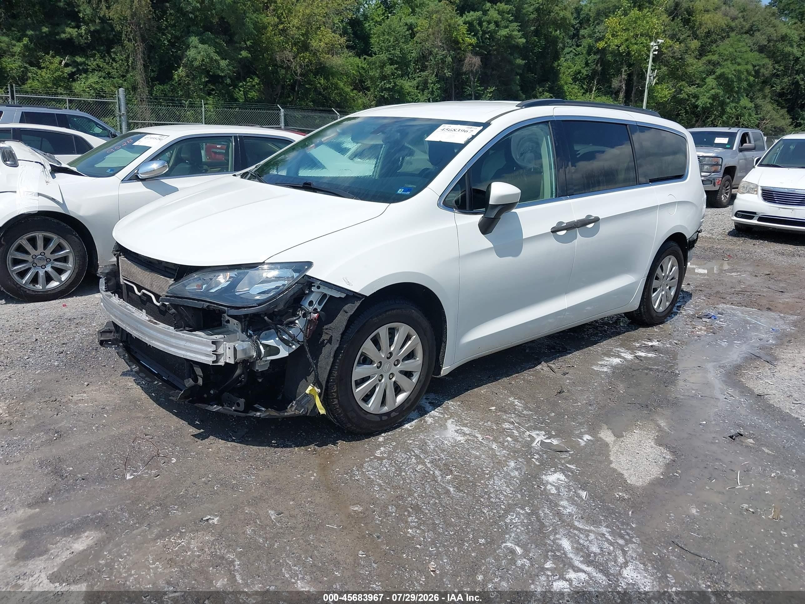 2020 Chrysler Voyager L White vin: 2C4RC1AG2LR146247