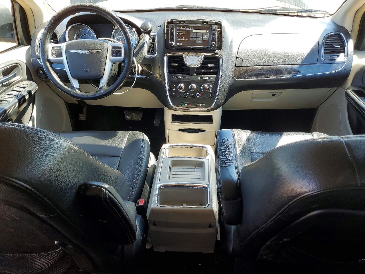 2015 Chrysler Town & Country Lx Black vin: 2C4RC1AG4FR677504