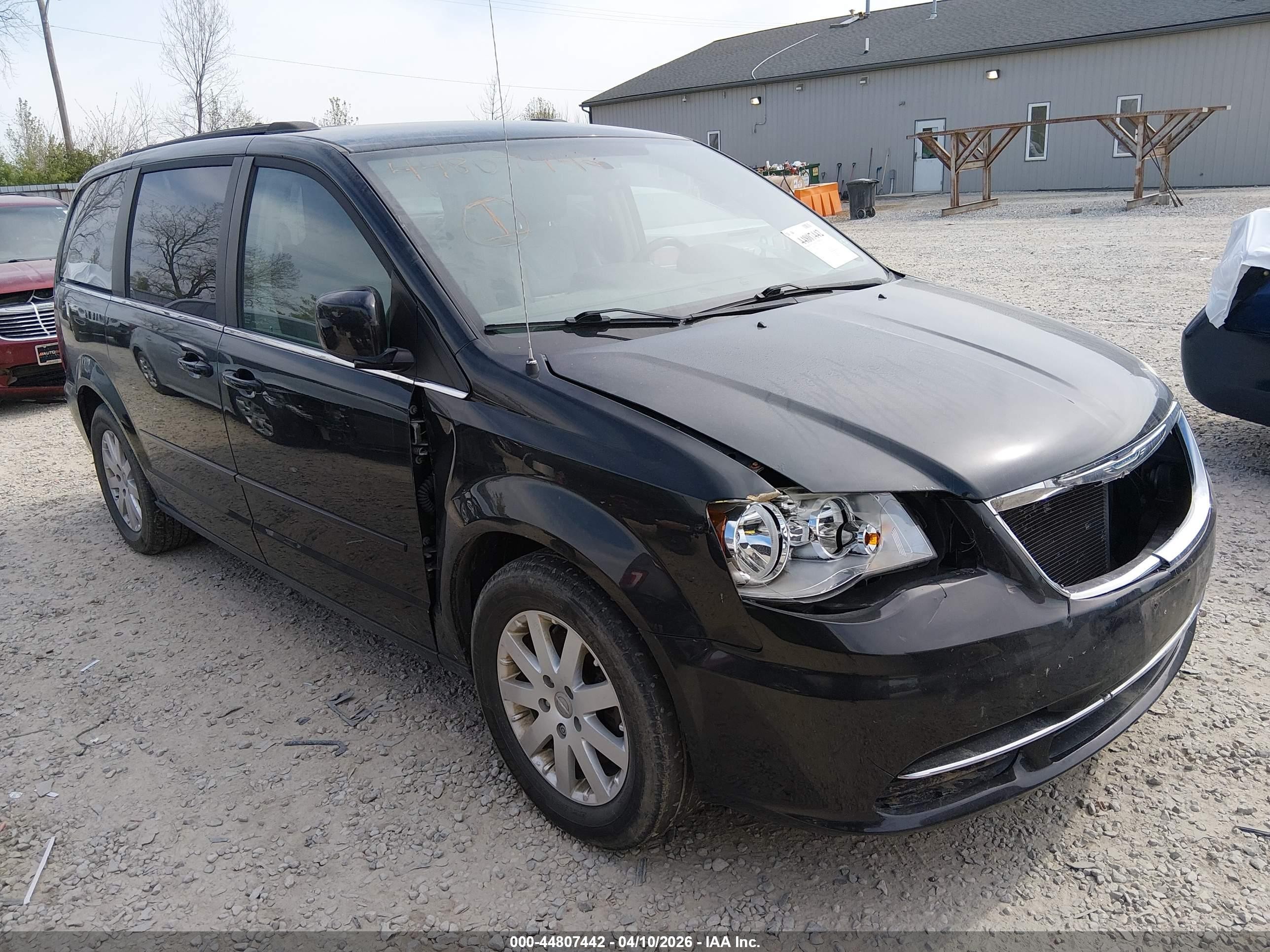 2015 Chrysler Town & Country Lx Black vin: 2C4RC1AG8FR698727