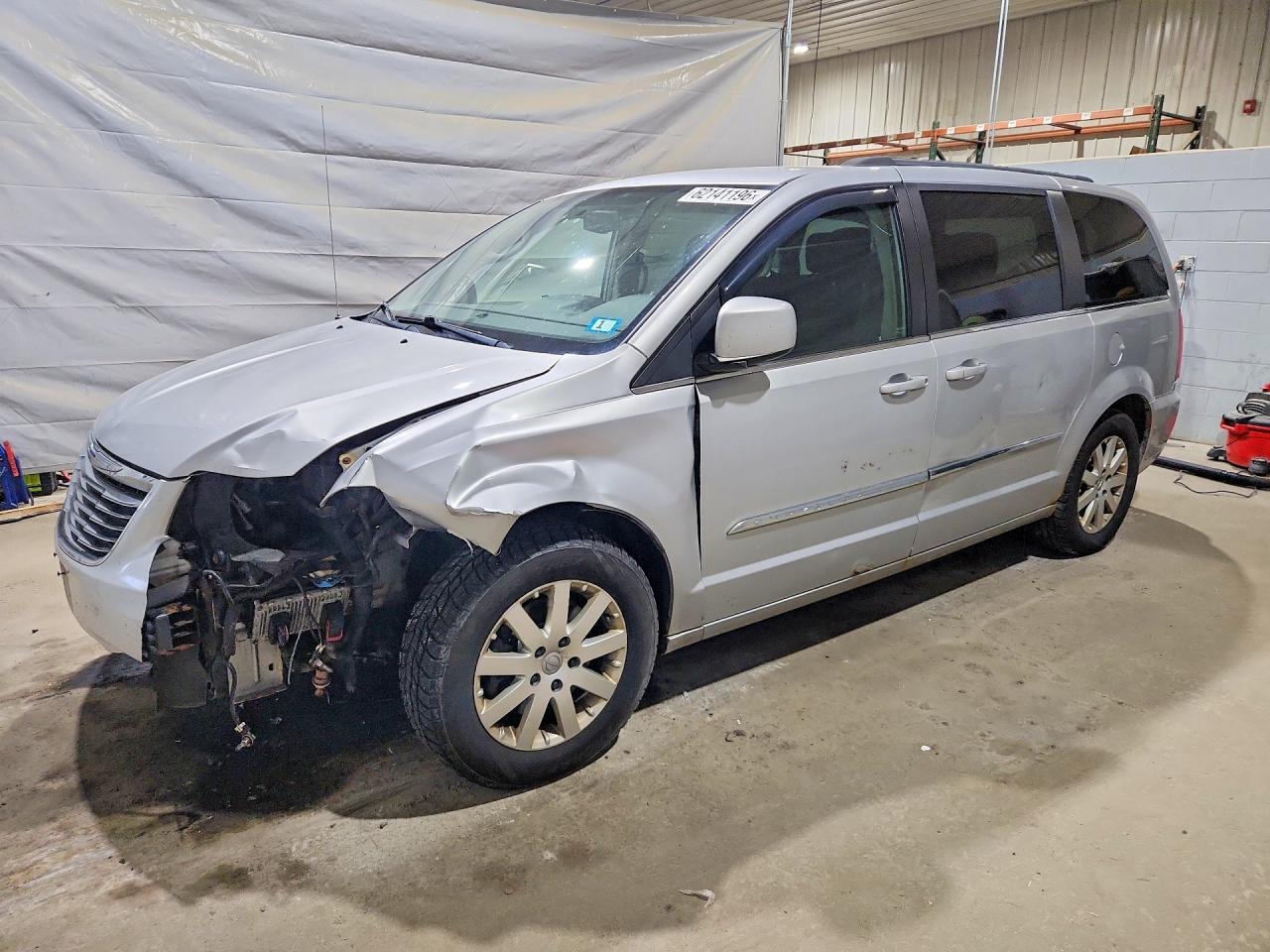 2012 Chrysler Town & Country Touring Silver vin: 2C4RC1BG0CR176295