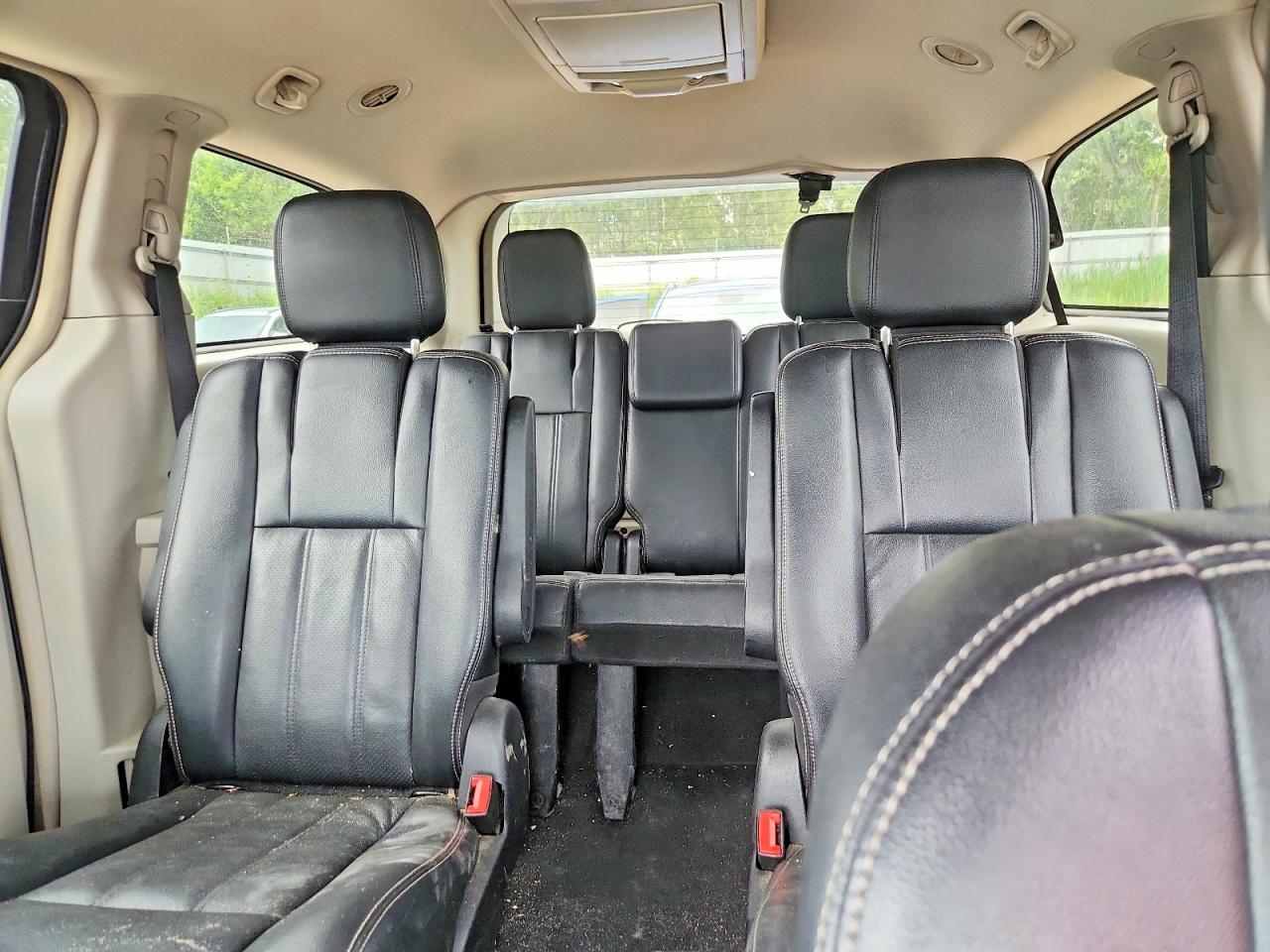 2012 Chrysler Town & Country Touring Black vin: 2C4RC1BG0CR189239