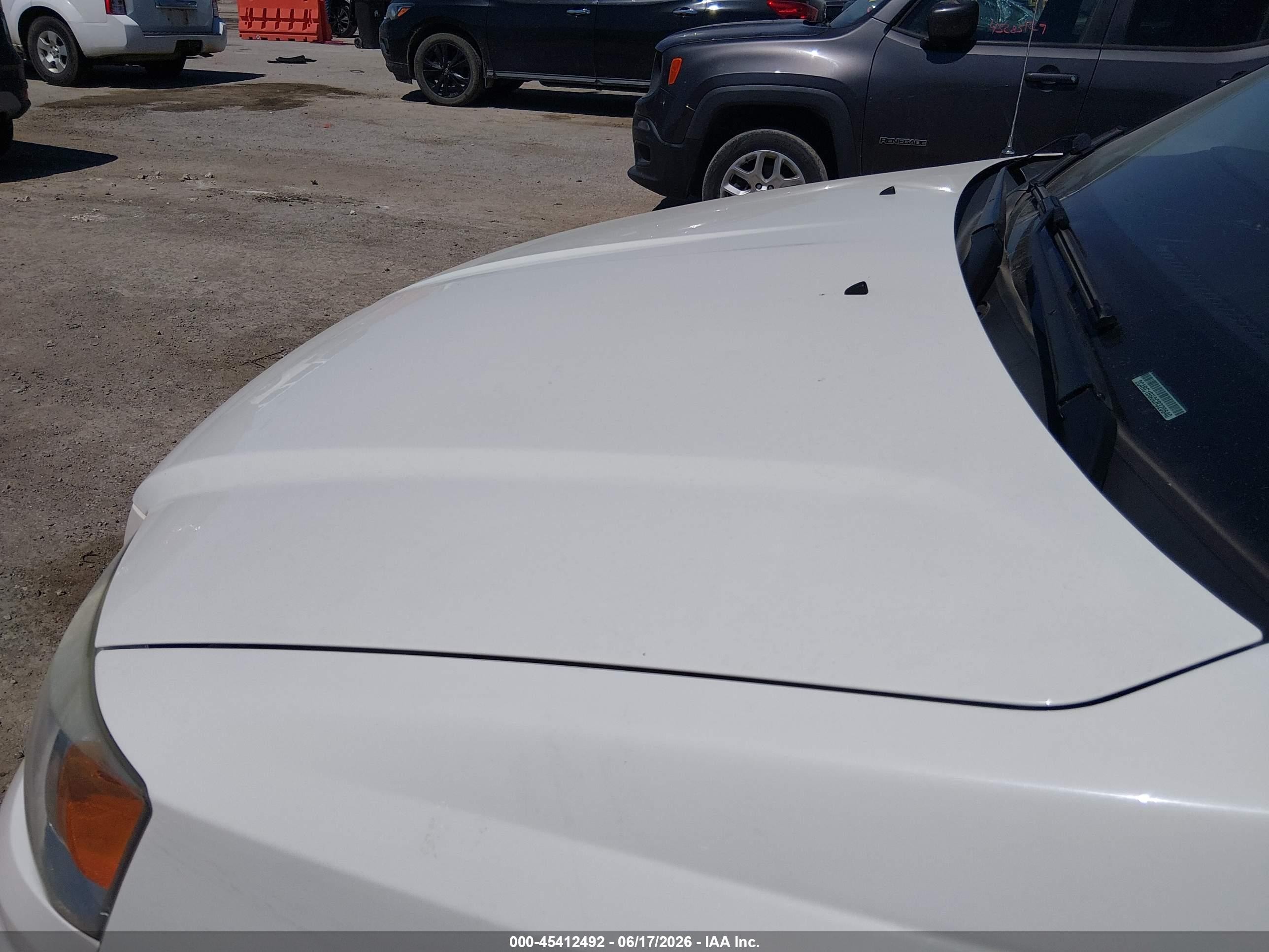2012 Chrysler Town & Country Touring White vin: 2C4RC1BG0CR320640