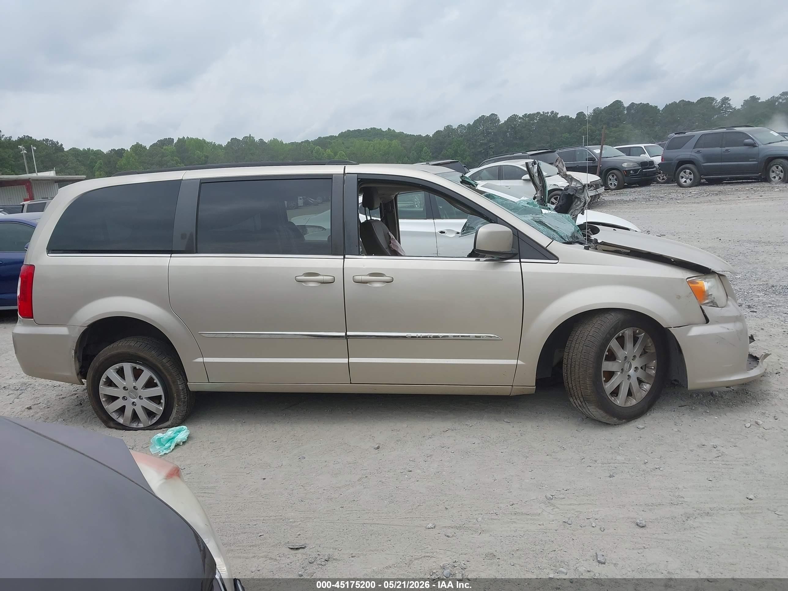 2012 Chrysler Town & Country Touring Tan vin: 2C4RC1BG0CR401122