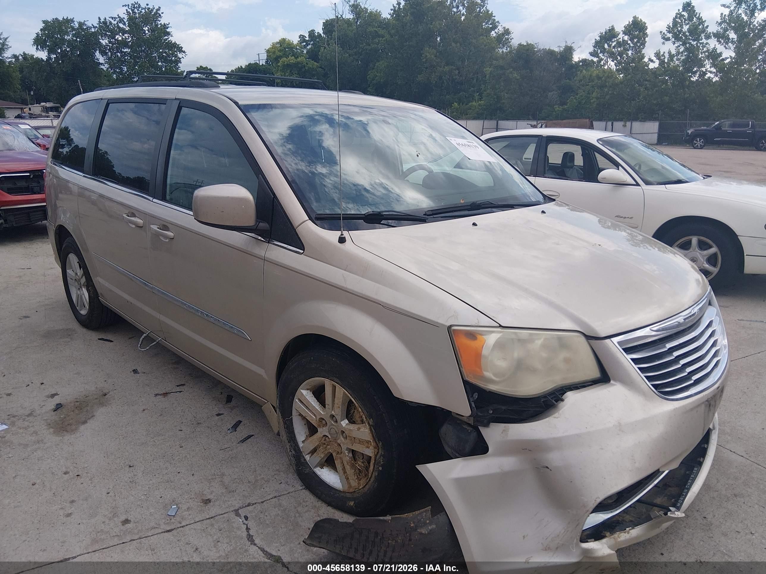 2013 Chrysler Town & Country Touring Beige vin: 2C4RC1BG0DR517504