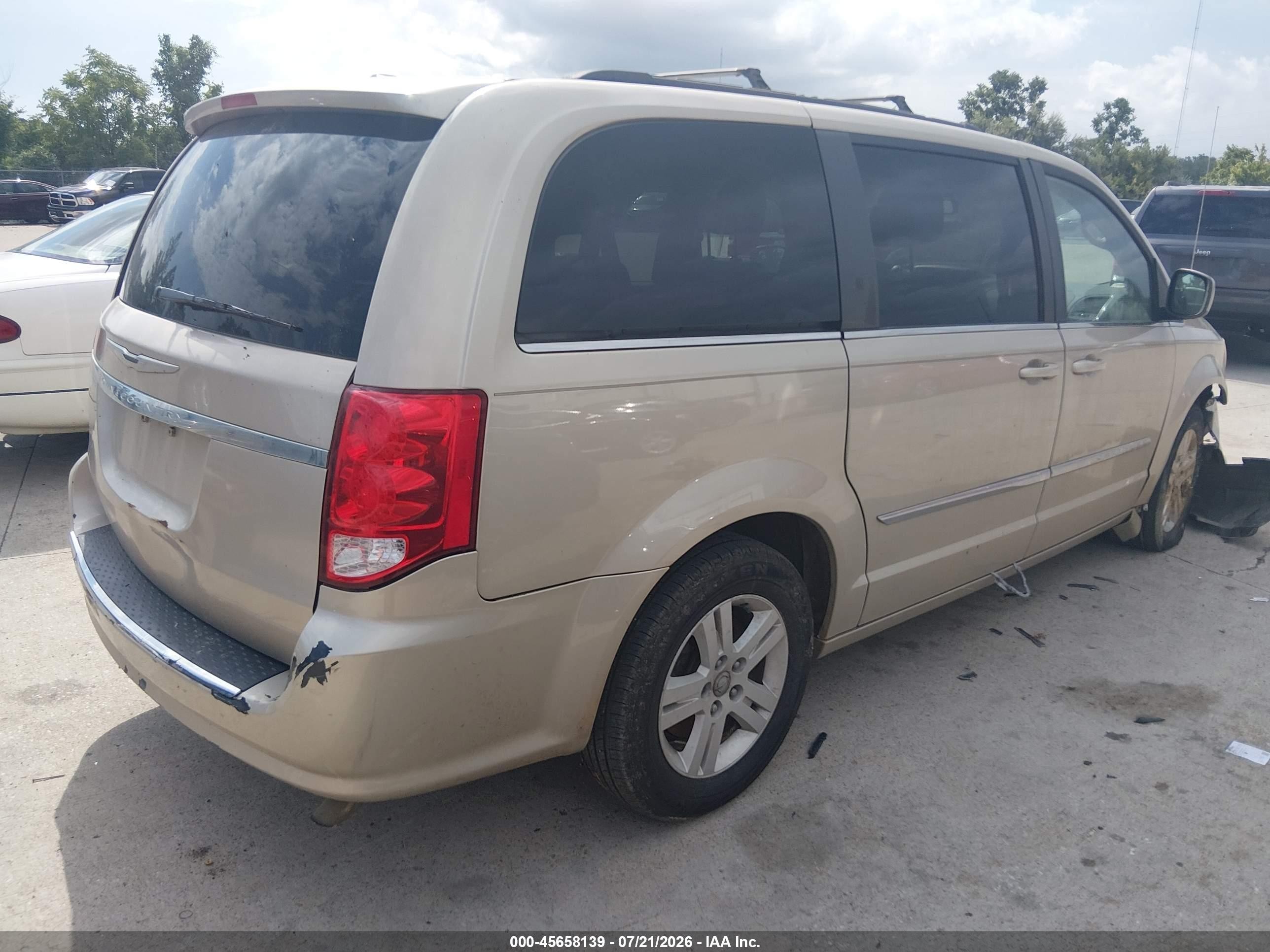 2013 Chrysler Town & Country Touring Beige vin: 2C4RC1BG0DR517504