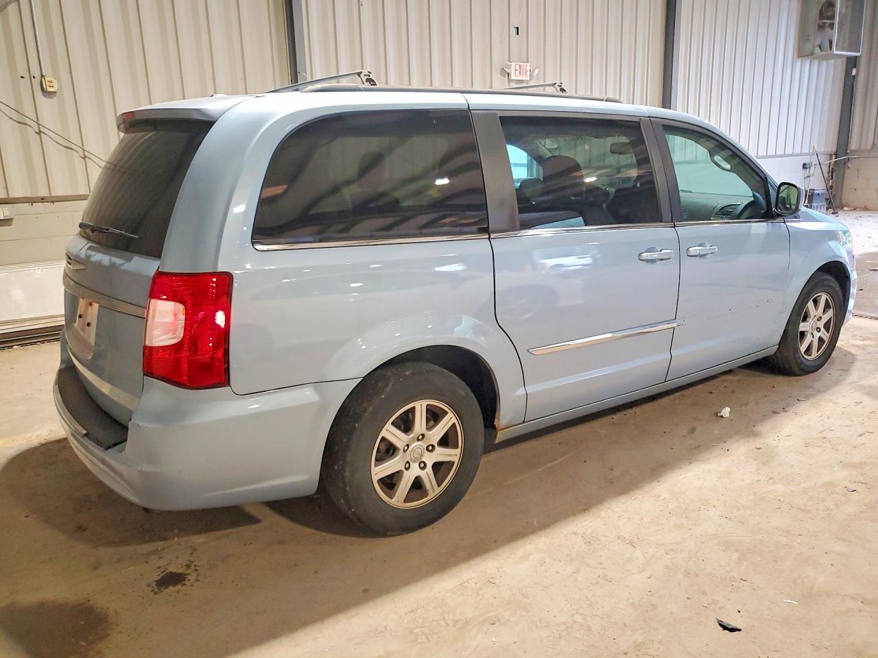 2013 Chrysler Town & Country Touring Blue vin: 2C4RC1BG0DR577945