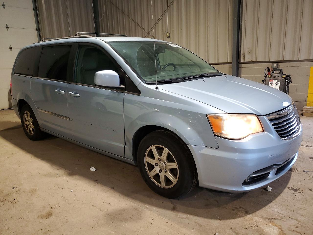 2013 Chrysler Town & Country Touring Blue vin: 2C4RC1BG0DR577945