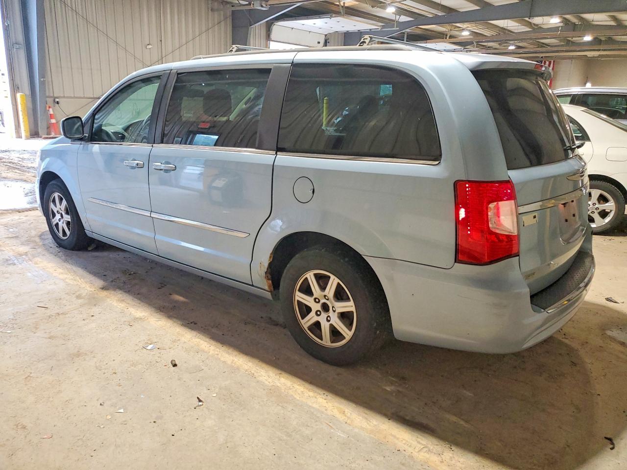 2013 Chrysler Town & Country Touring Blue vin: 2C4RC1BG0DR577945