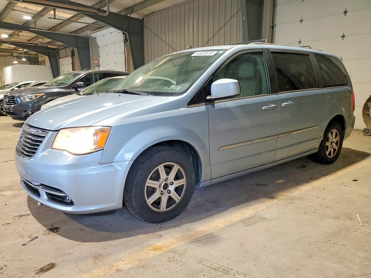 2013 Chrysler Town & Country Touring Blue vin: 2C4RC1BG0DR577945