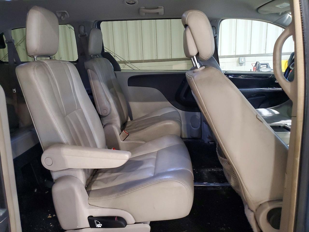 2013 Chrysler Town & Country Touring Blue vin: 2C4RC1BG0DR577945