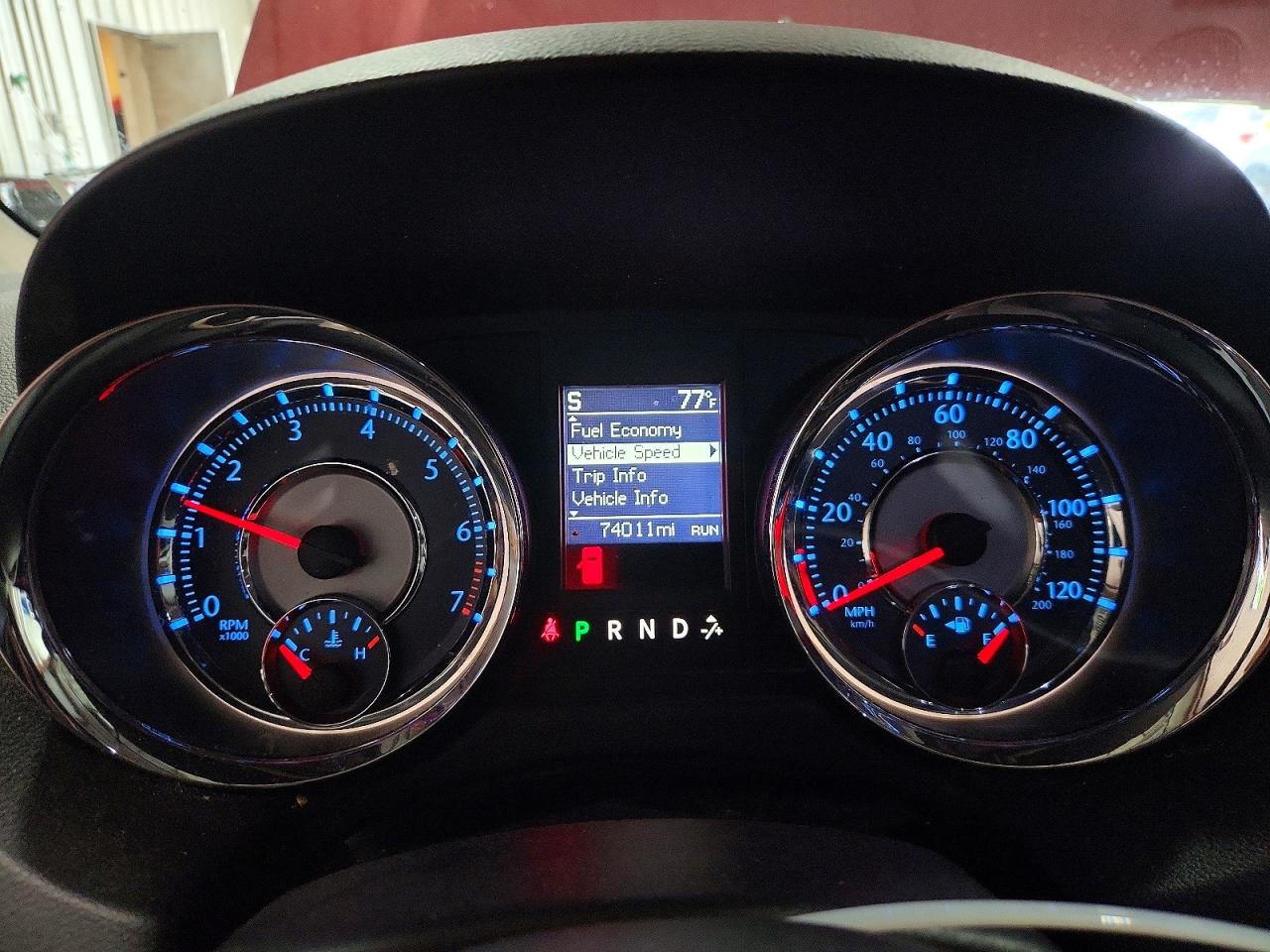 2013 Chrysler Town & Country Touring Burgundy vin: 2C4RC1BG0DR645869