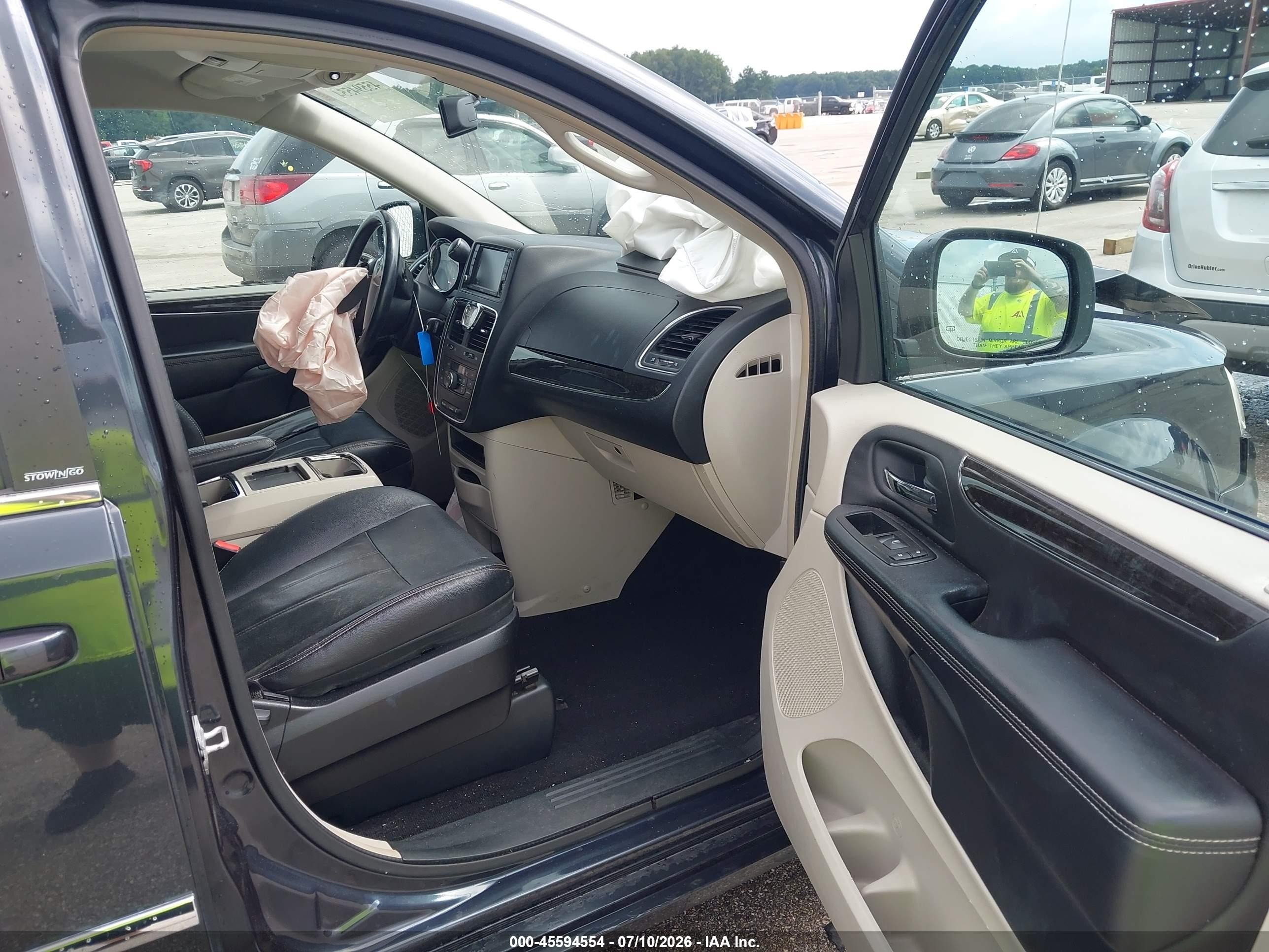 2013 Chrysler Town & Country Touring Black vin: 2C4RC1BG0DR675325