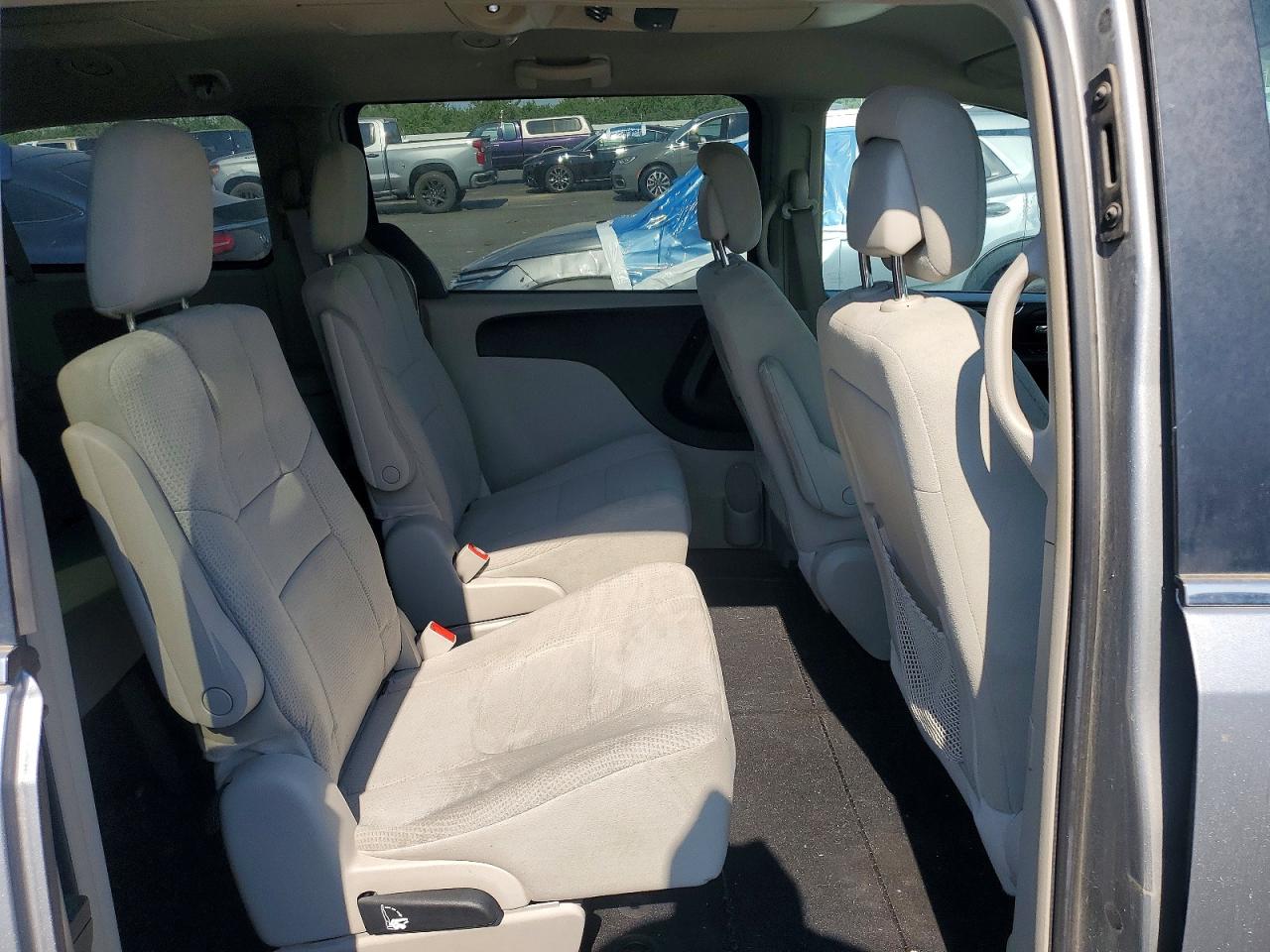 2013 Chrysler Town & Country Touring Silver vin: 2C4RC1BG0DR713734