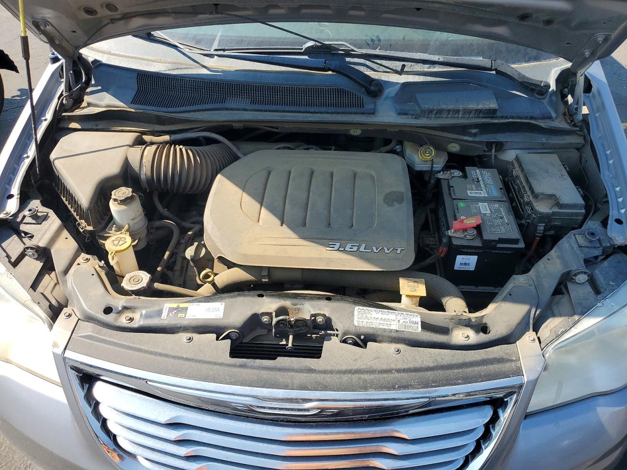 2013 Chrysler Town & Country Touring Silver vin: 2C4RC1BG0DR713734