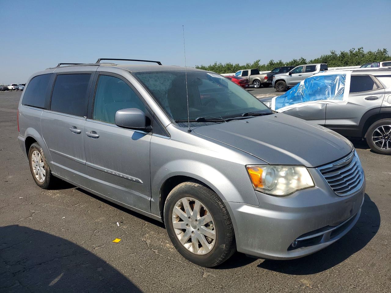 2013 Chrysler Town & Country Touring Silver vin: 2C4RC1BG0DR713734