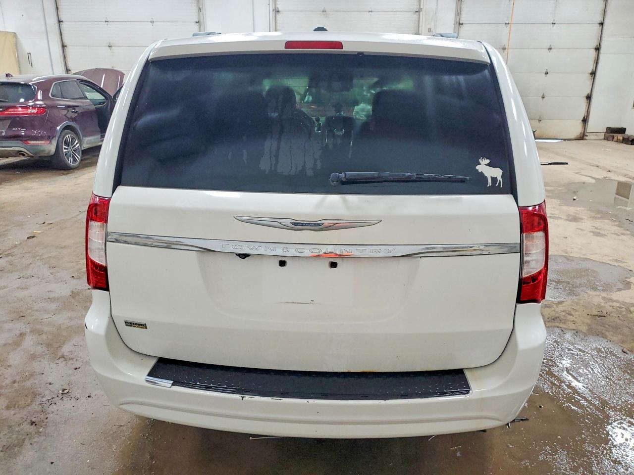 2013 Chrysler Town & Country Touring Белый vin: 2C4RC1BG0DR820931