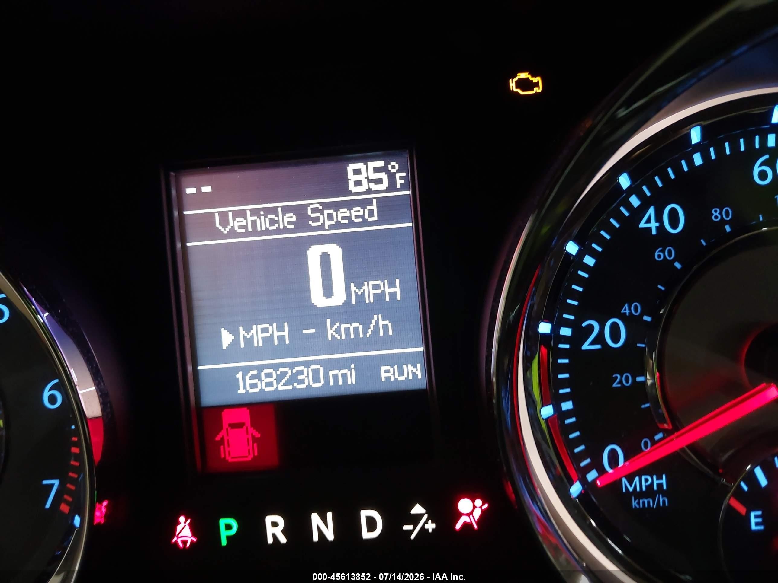 2014 Chrysler Town & Country Touring White vin: 2C4RC1BG0ER112678