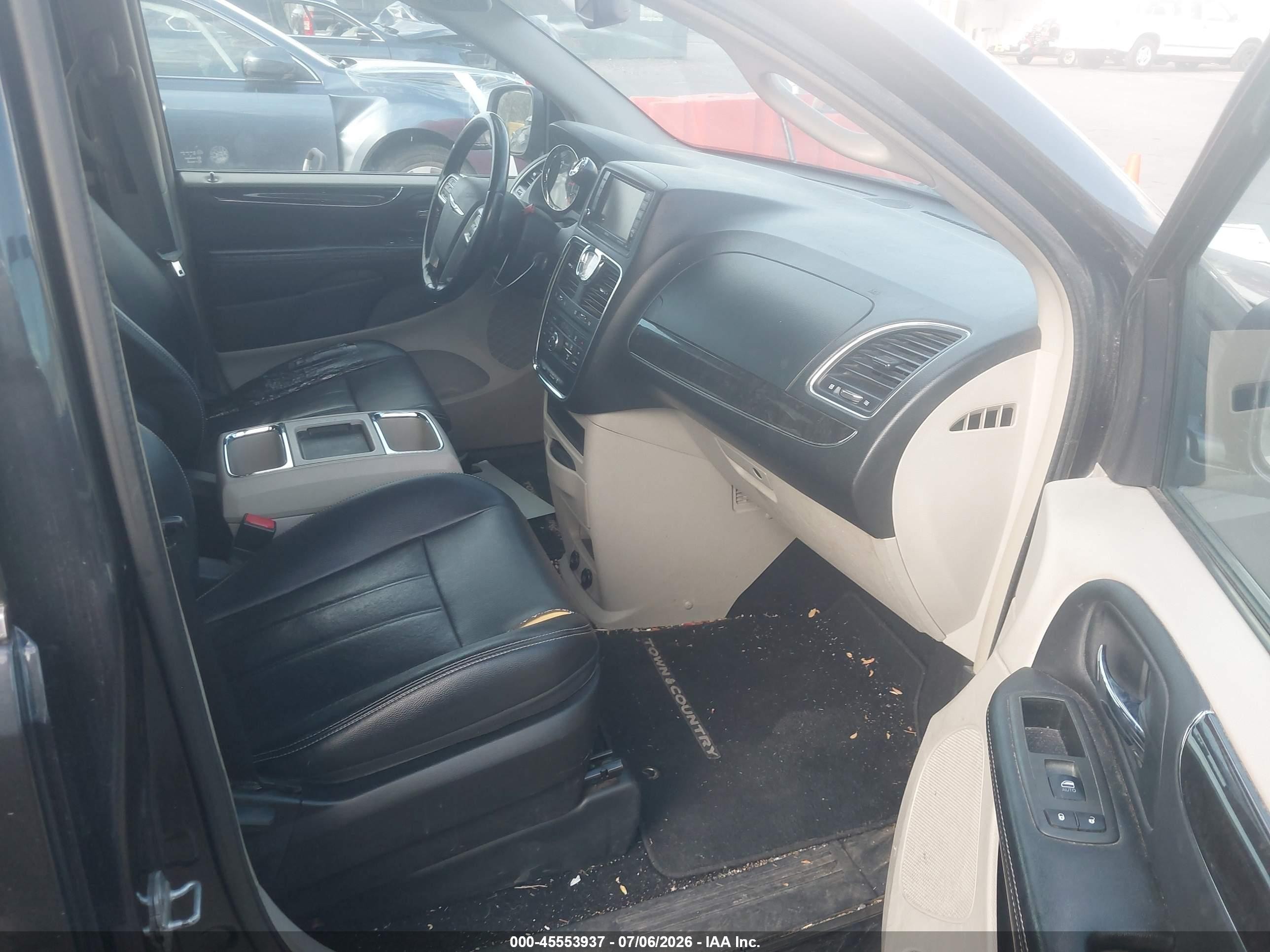 2014 Chrysler Town & Country Touring Blue vin: 2C4RC1BG0ER123941