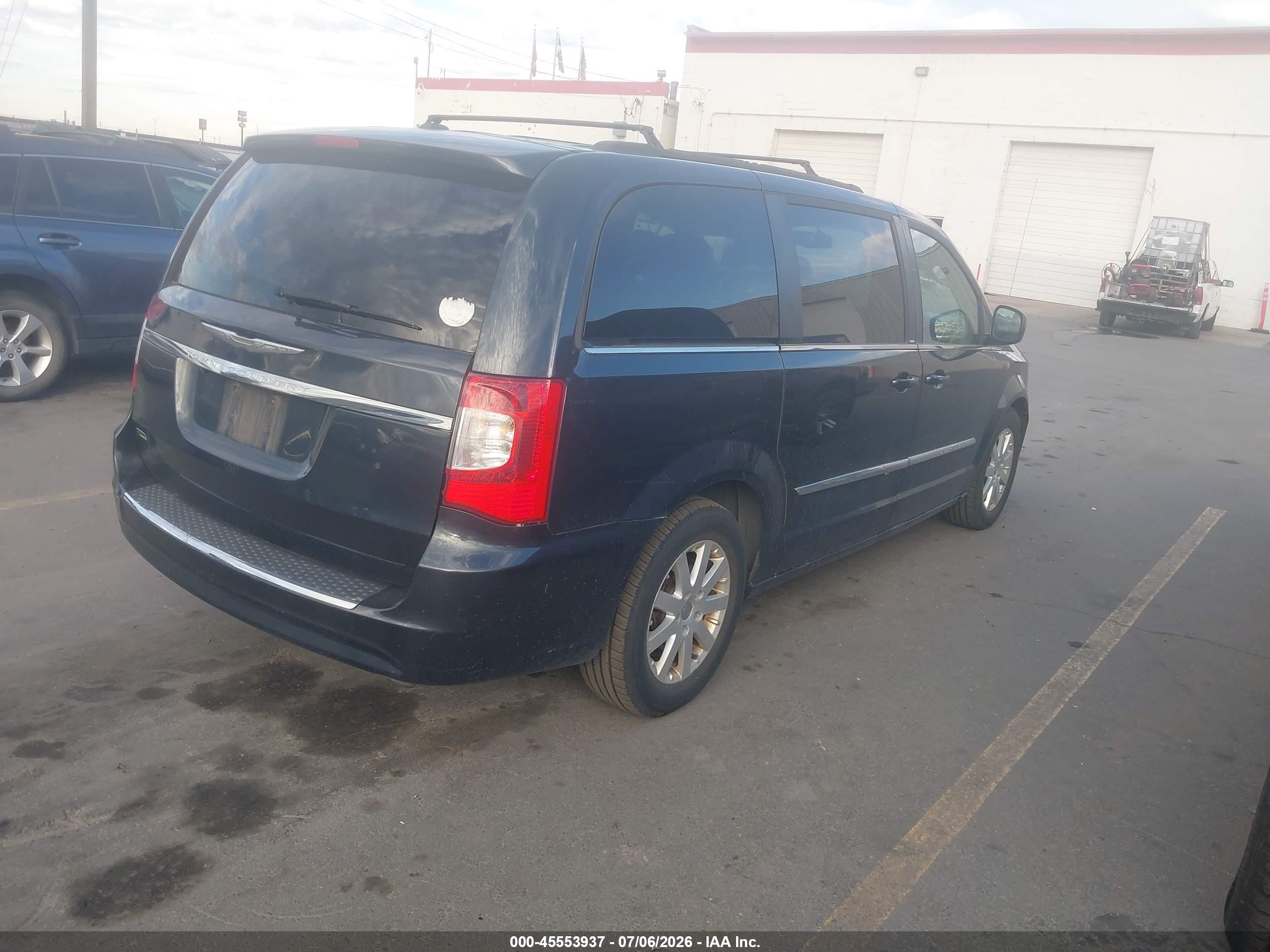 2014 Chrysler Town & Country Touring Blue vin: 2C4RC1BG0ER123941