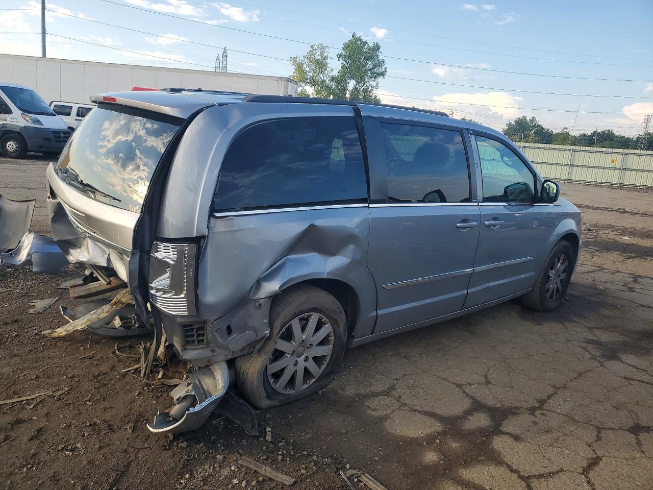 2014 Chrysler Town & Country Touring Серебряный vin: 2C4RC1BG0ER144174