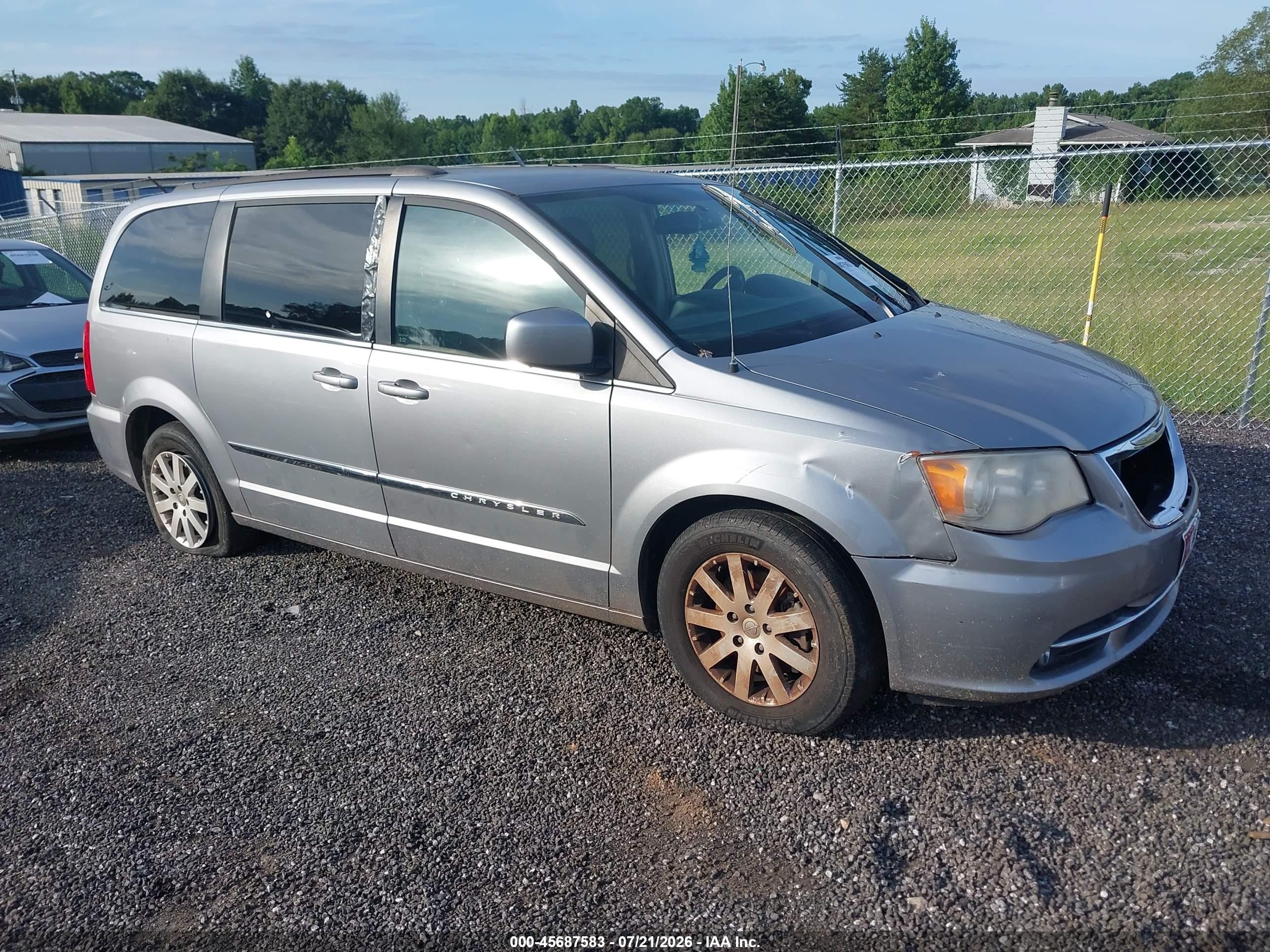 2014 Chrysler Town & Country Touring Silver vin: 2C4RC1BG0ER208200